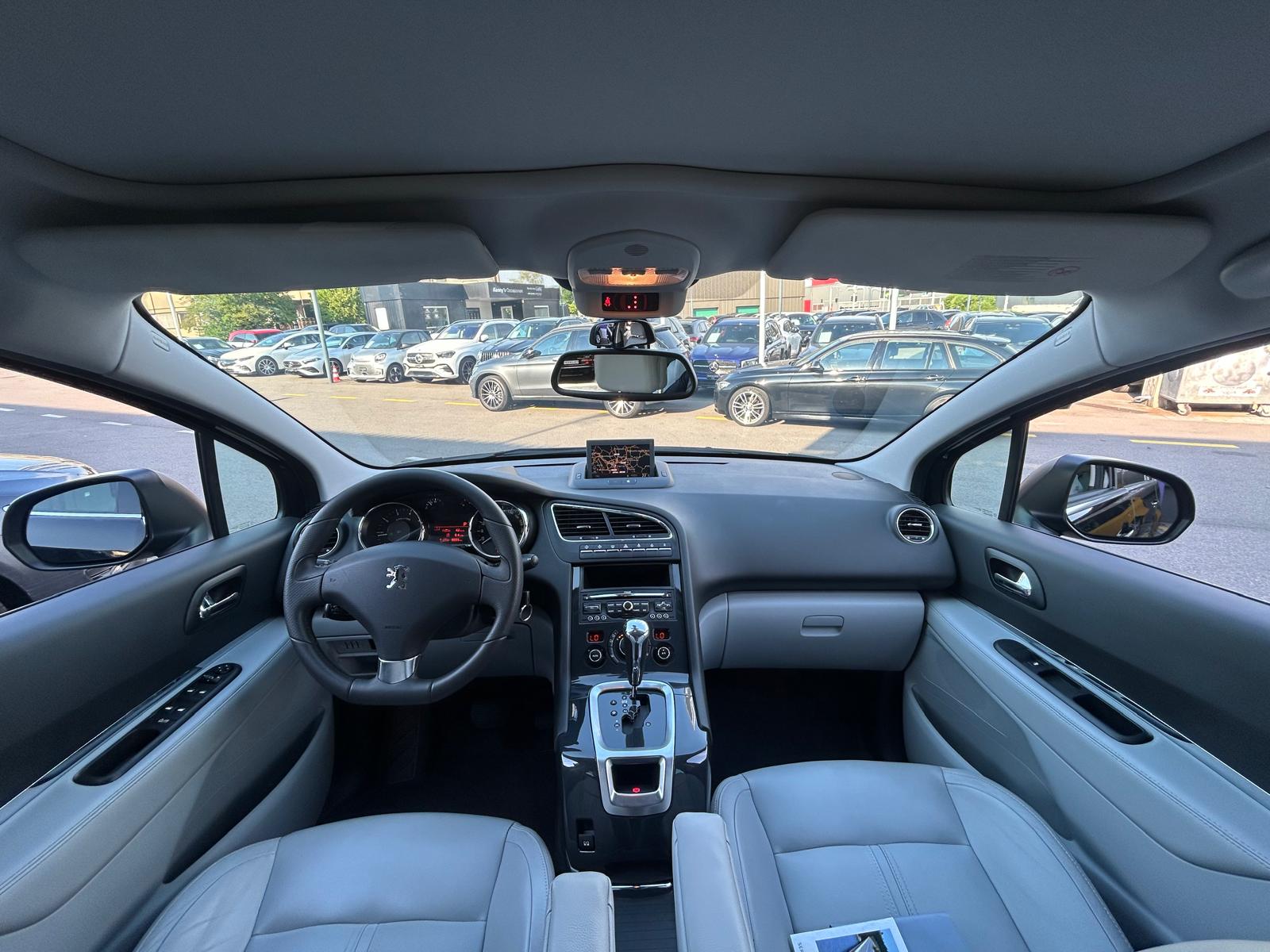 PEUGEOT 5008 1.6 16V T Sport Pack Automatic-image-7