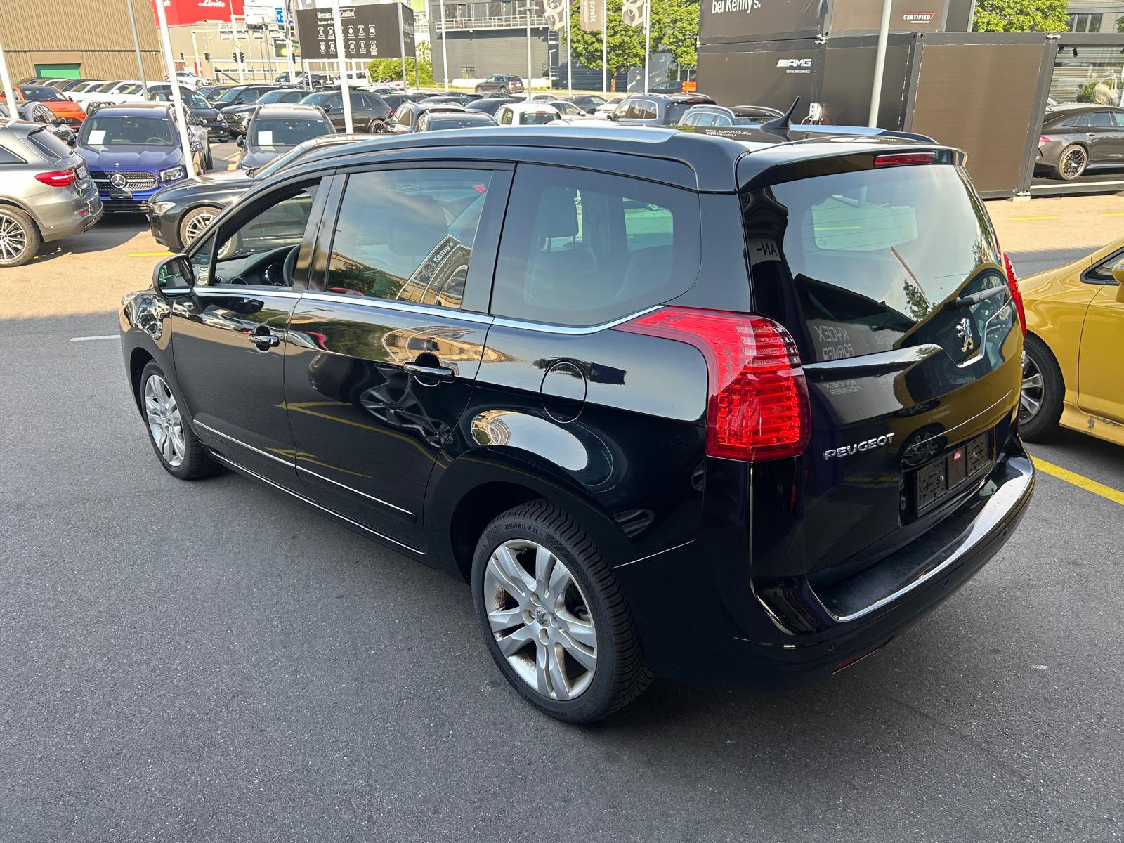 PEUGEOT 5008 1.6 16V T Sport Pack Automatic-image-5