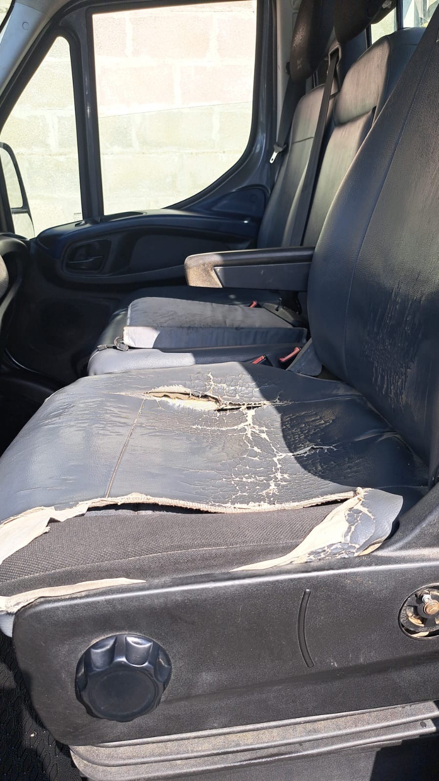 IVECO 35 C 18 A8-image-7