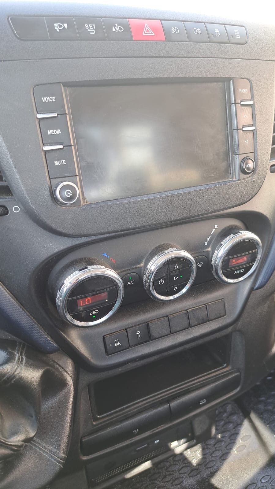IVECO 35 C 18 A8-image-10