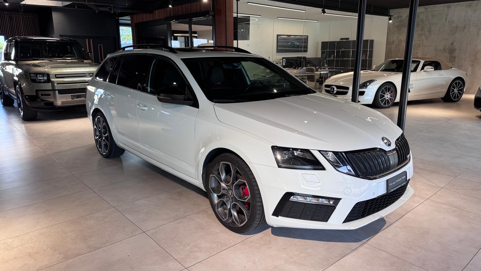 SKODA Octavia Combi 2.0 TDI RS DSG-image-1
