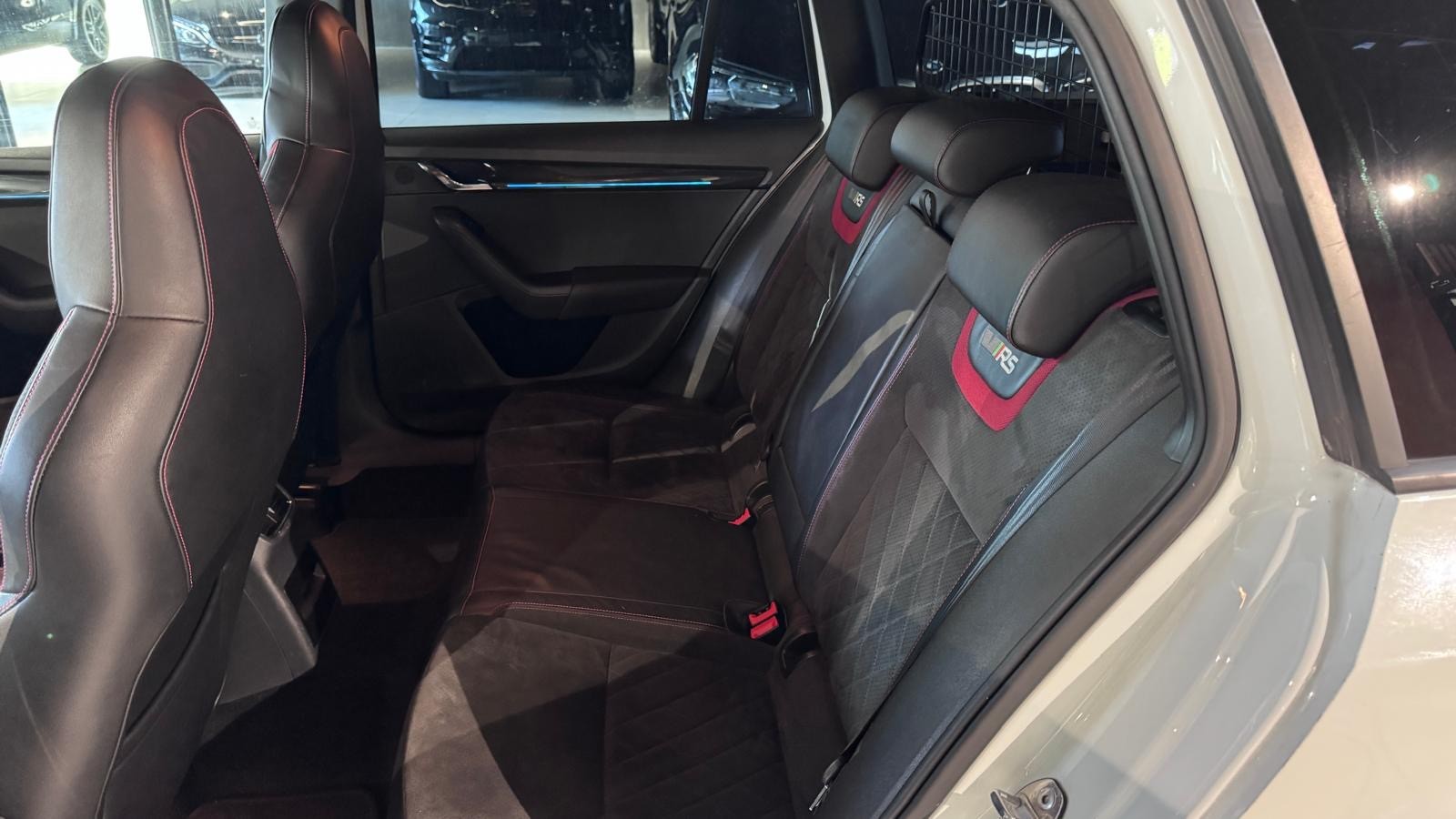SKODA Octavia Combi 2.0 TDI RS DSG-image-7