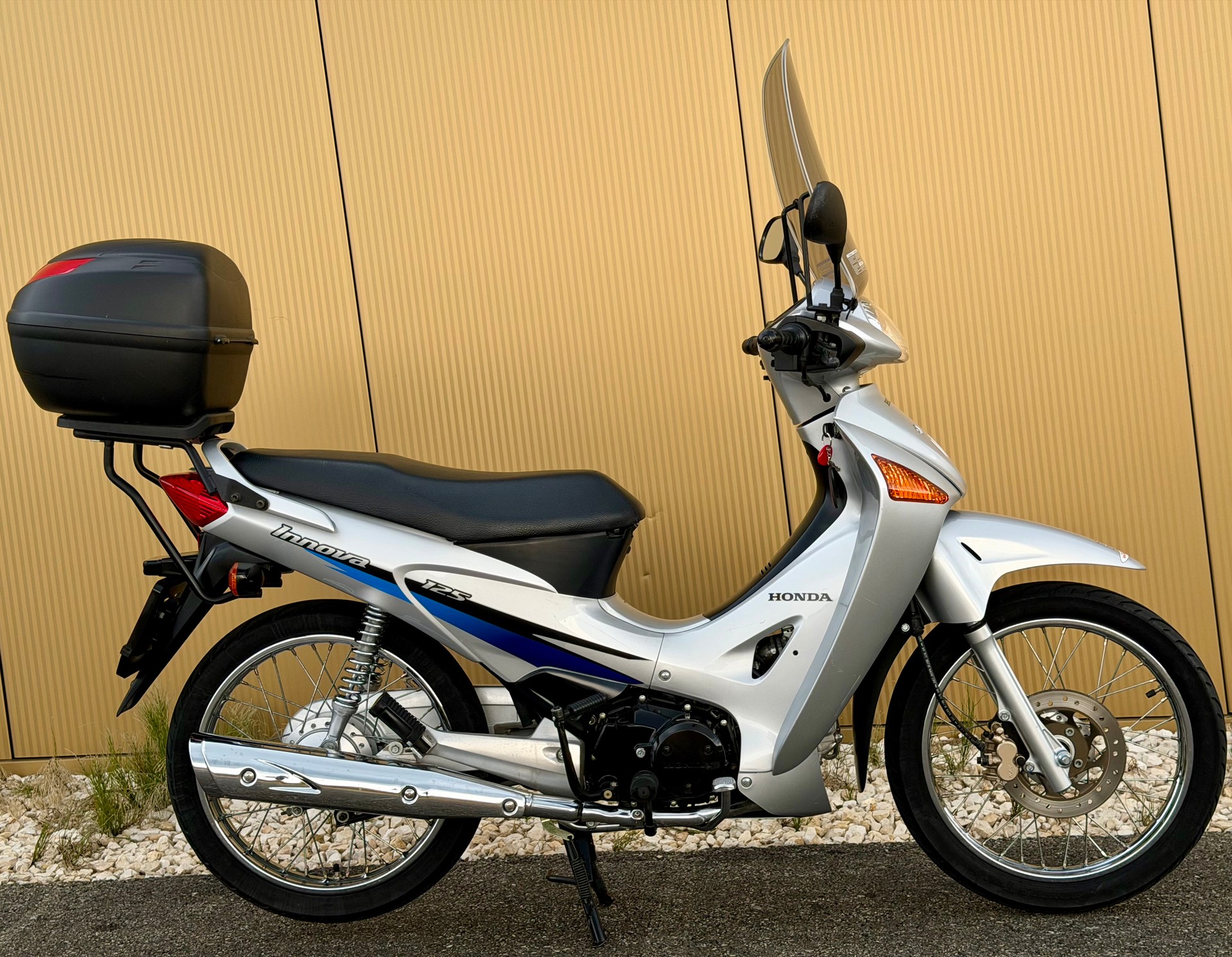 HONDA ANF 125-showroom-element-3