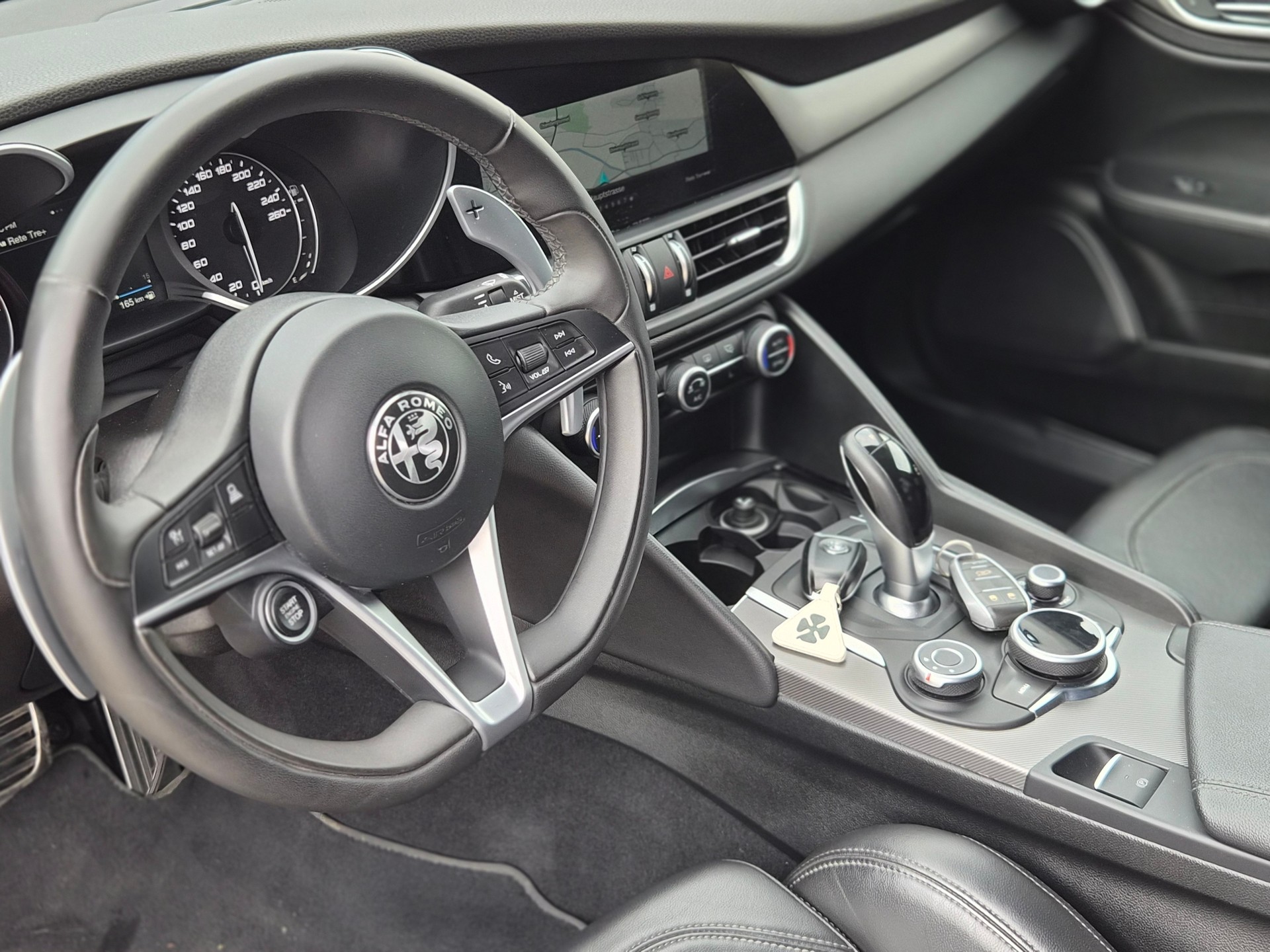 ALFA ROMEO Giulia 2.0 Veloce TI Q4 Automatic-image-11