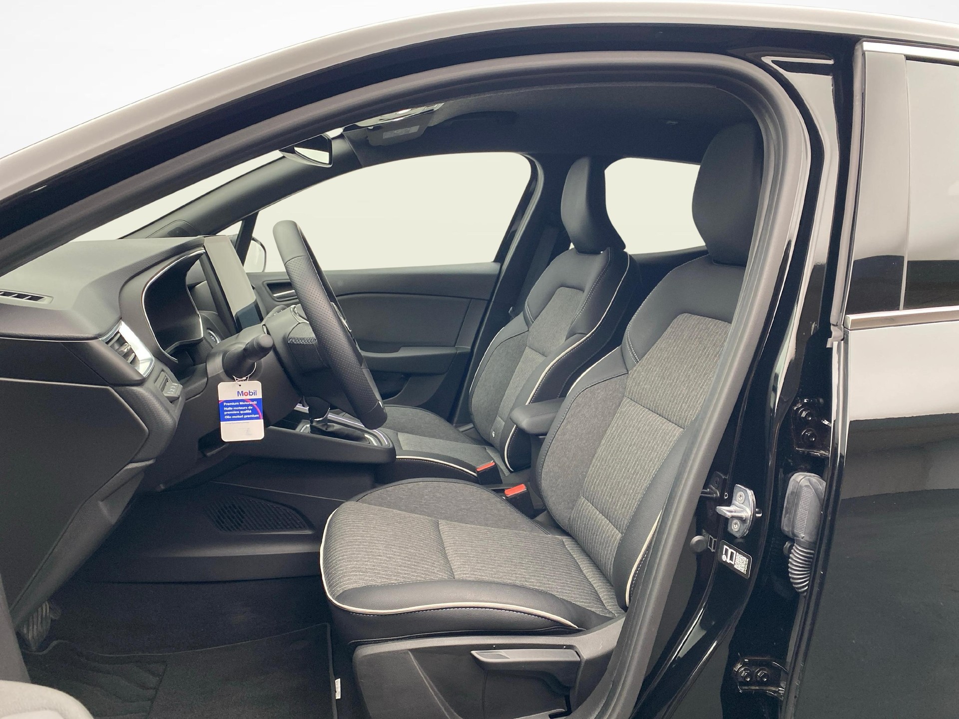 MITSUBISHI Colt 1.6 HEV Instyle-showroom-element-2