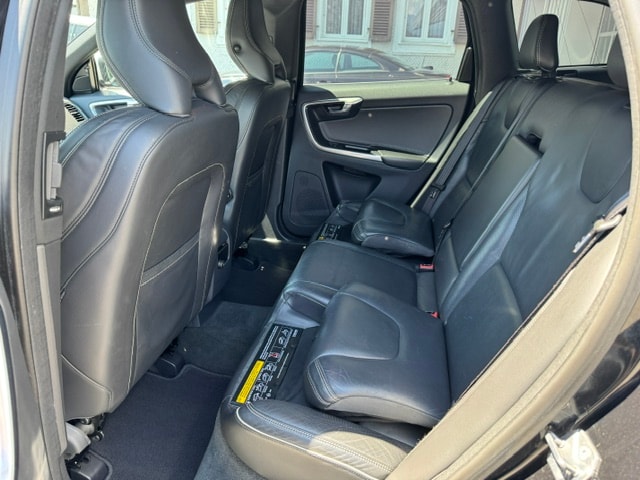 VOLVO XC60 3.0 T6 Summum R-Design AWD-image-11