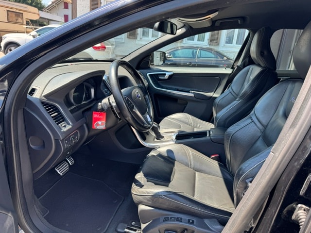 VOLVO XC60 3.0 T6 Summum R-Design AWD-image-9