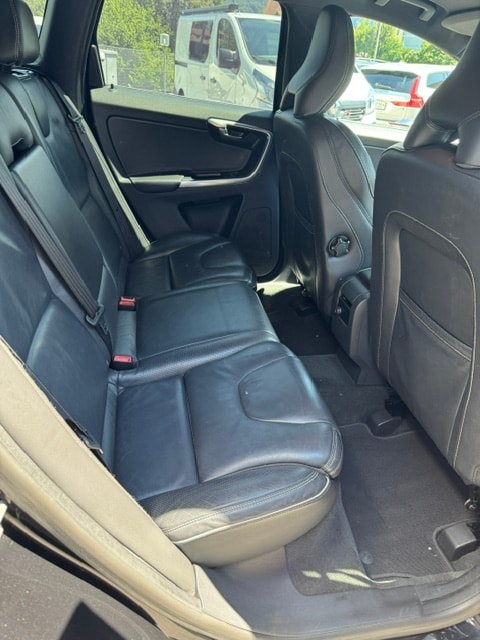 VOLVO XC60 3.0 T6 Summum R-Design AWD-image-14