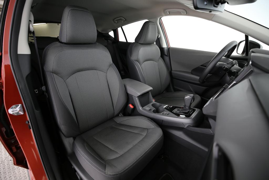 SUBARU Crosstrek 2.0i e-Boxer Swiss Plus-image-9