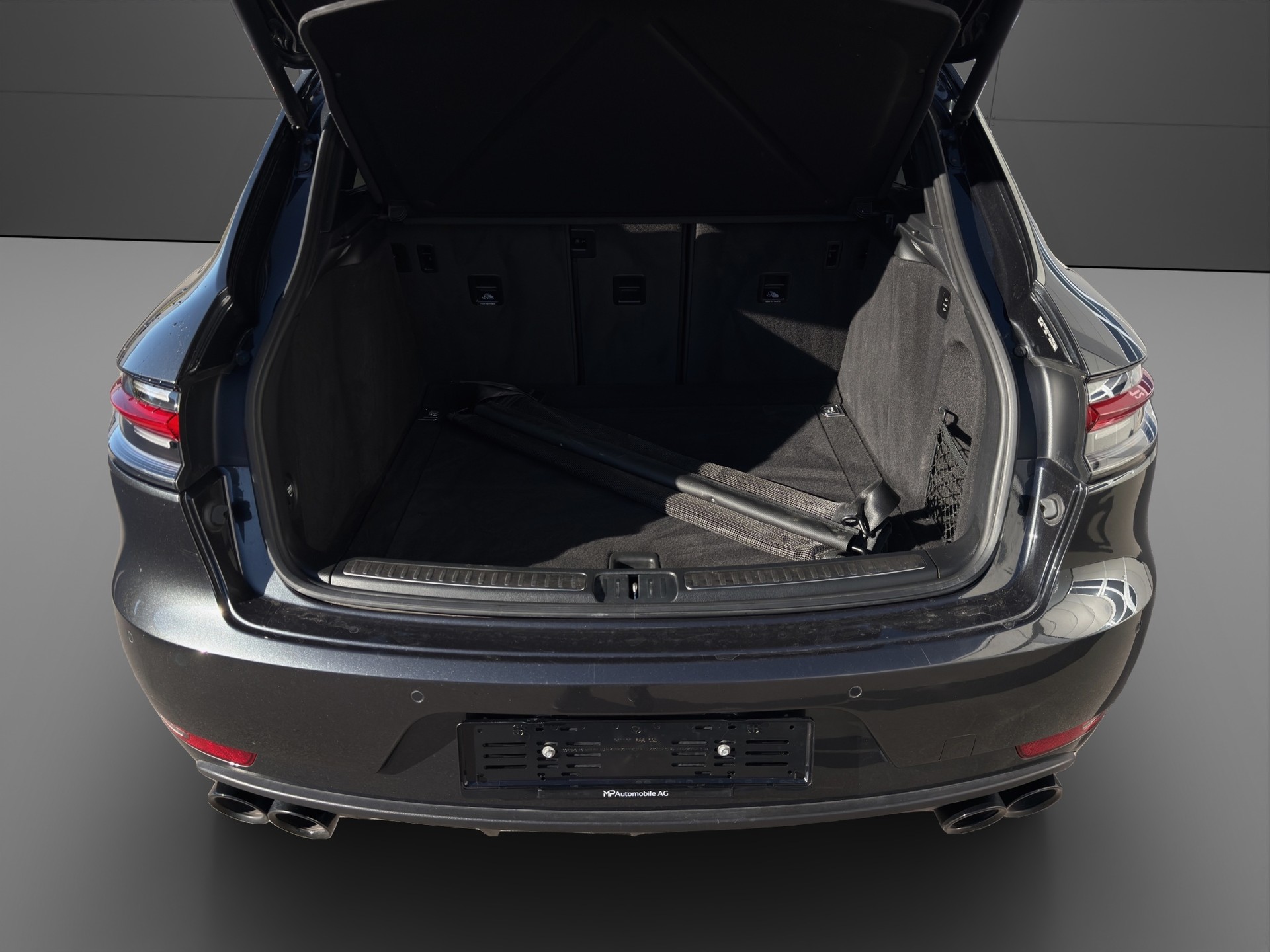 PORSCHE Macan Turbo PDK-image-3