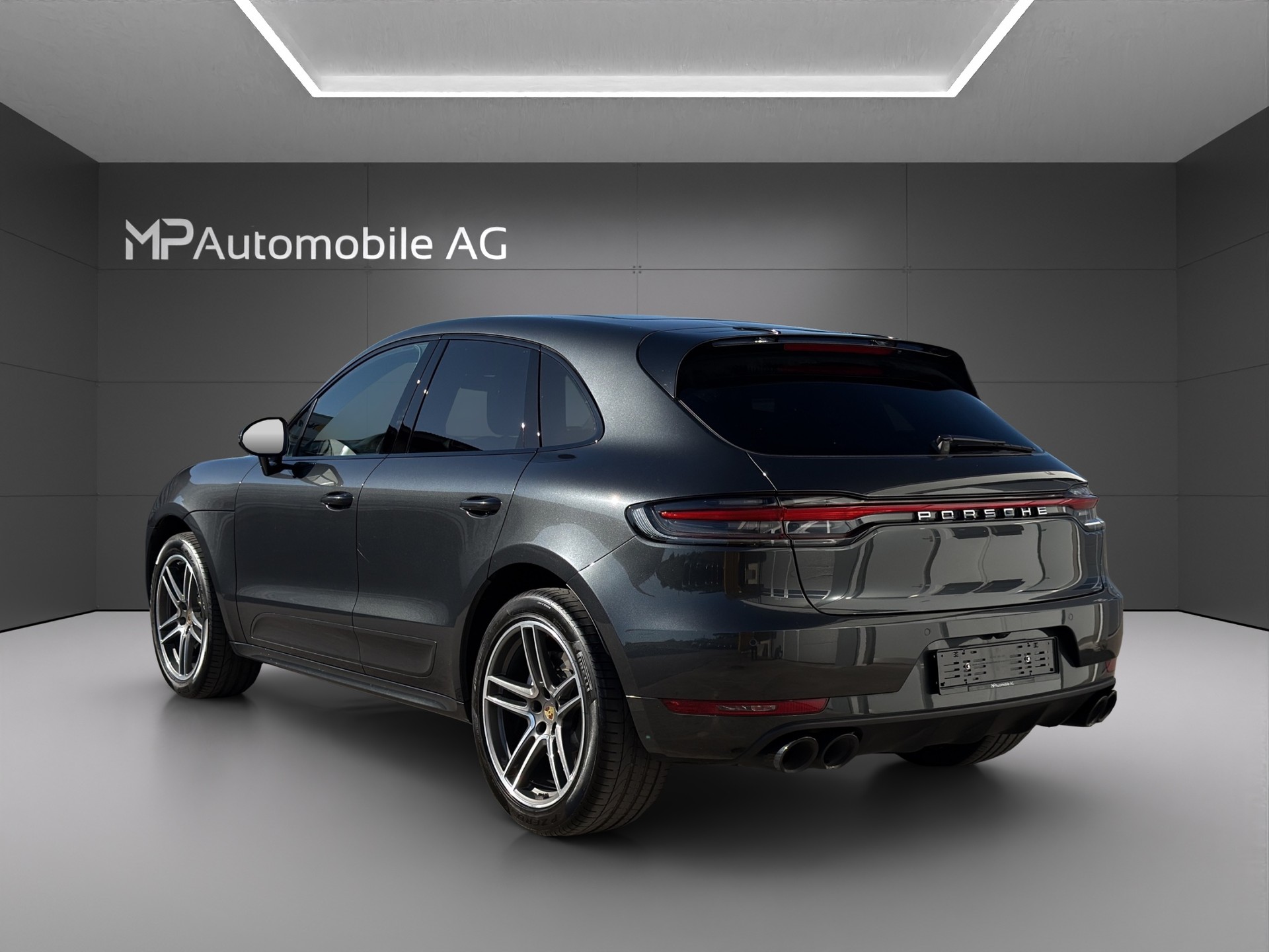 PORSCHE Macan Turbo PDK-image-4