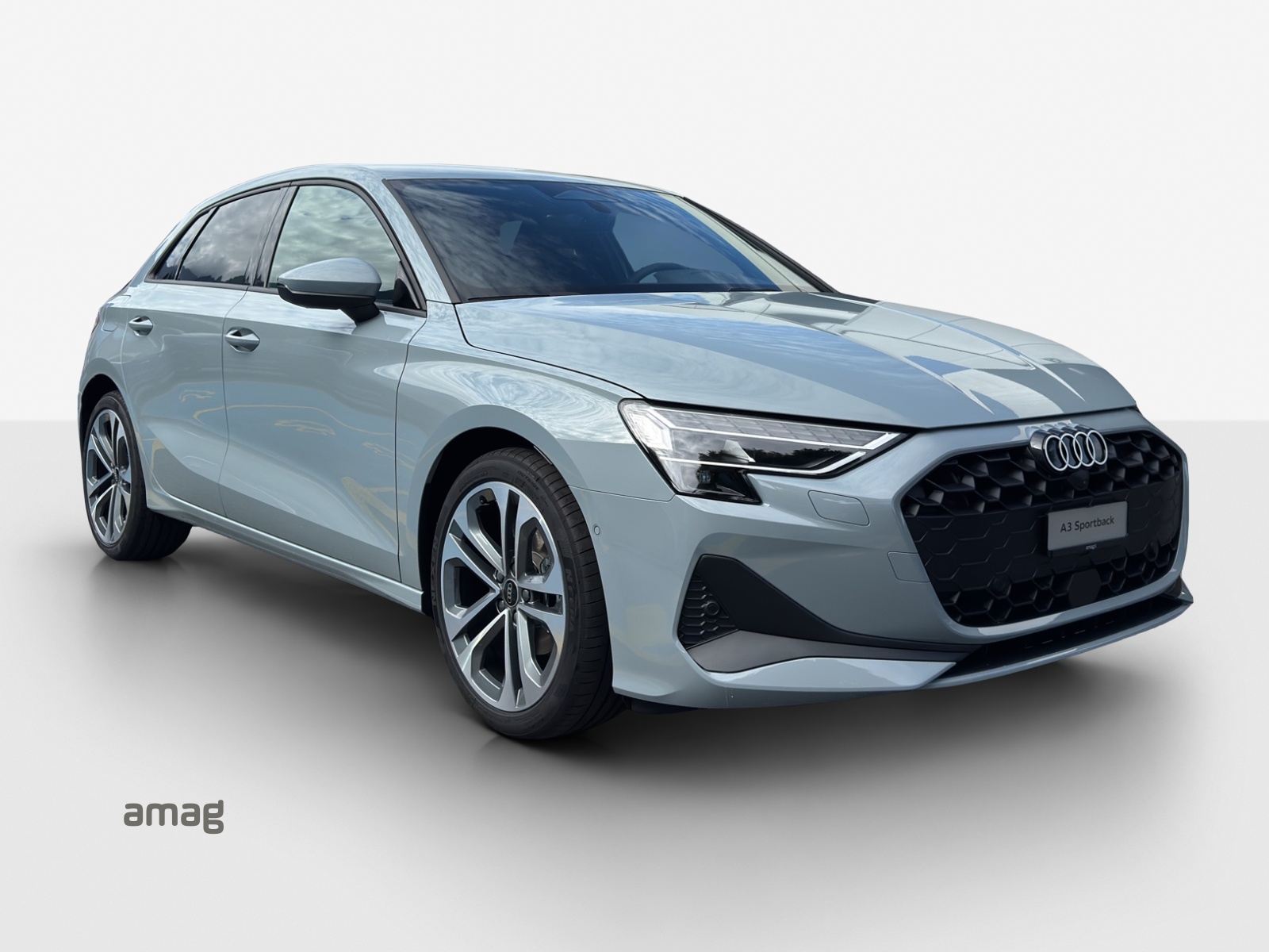 AUDI A3 Sportback TFSI 110 kW Attraction S tronic-image-5