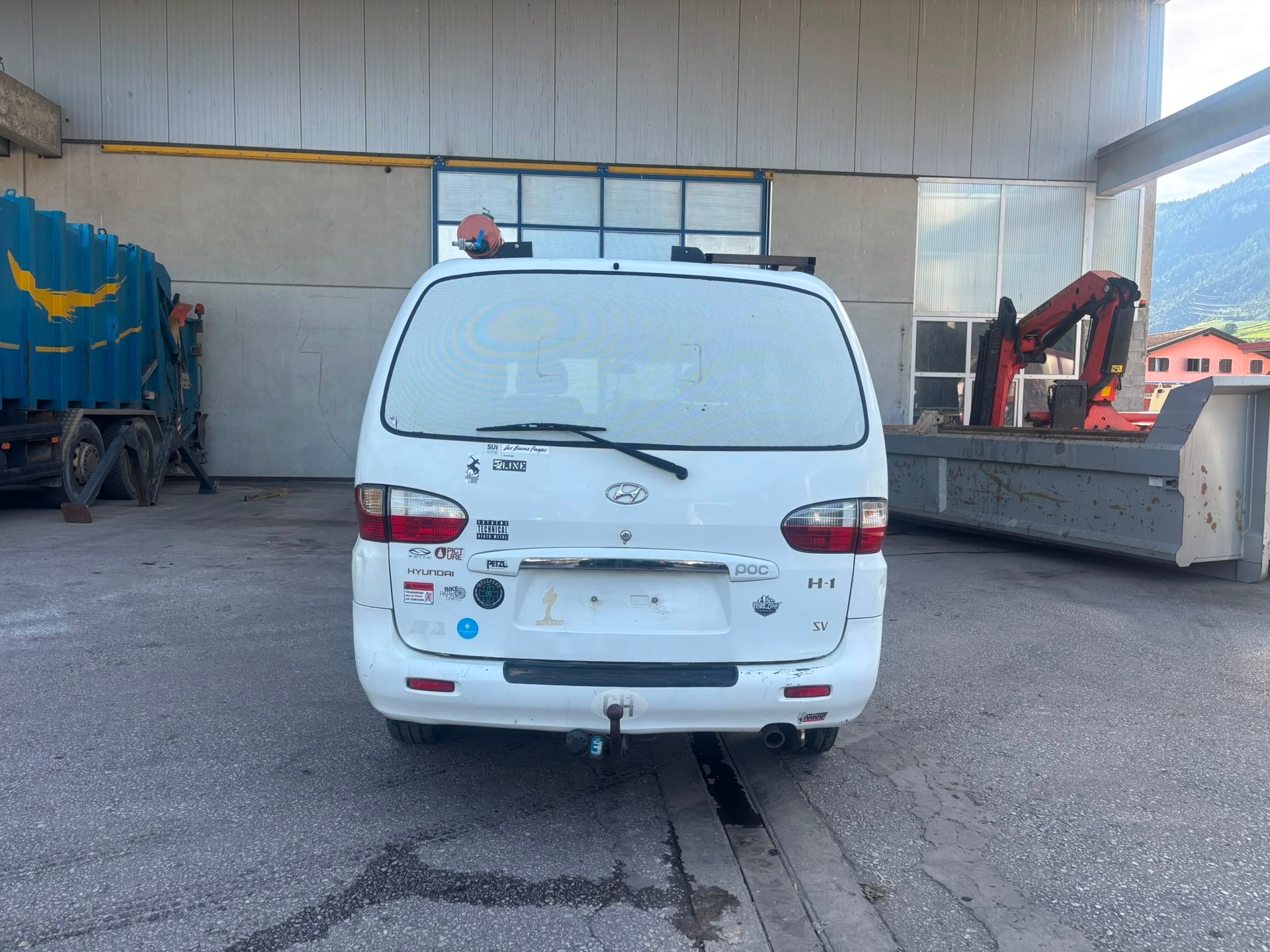 HYUNDAI H-1 Deluxe 2.4-image-5