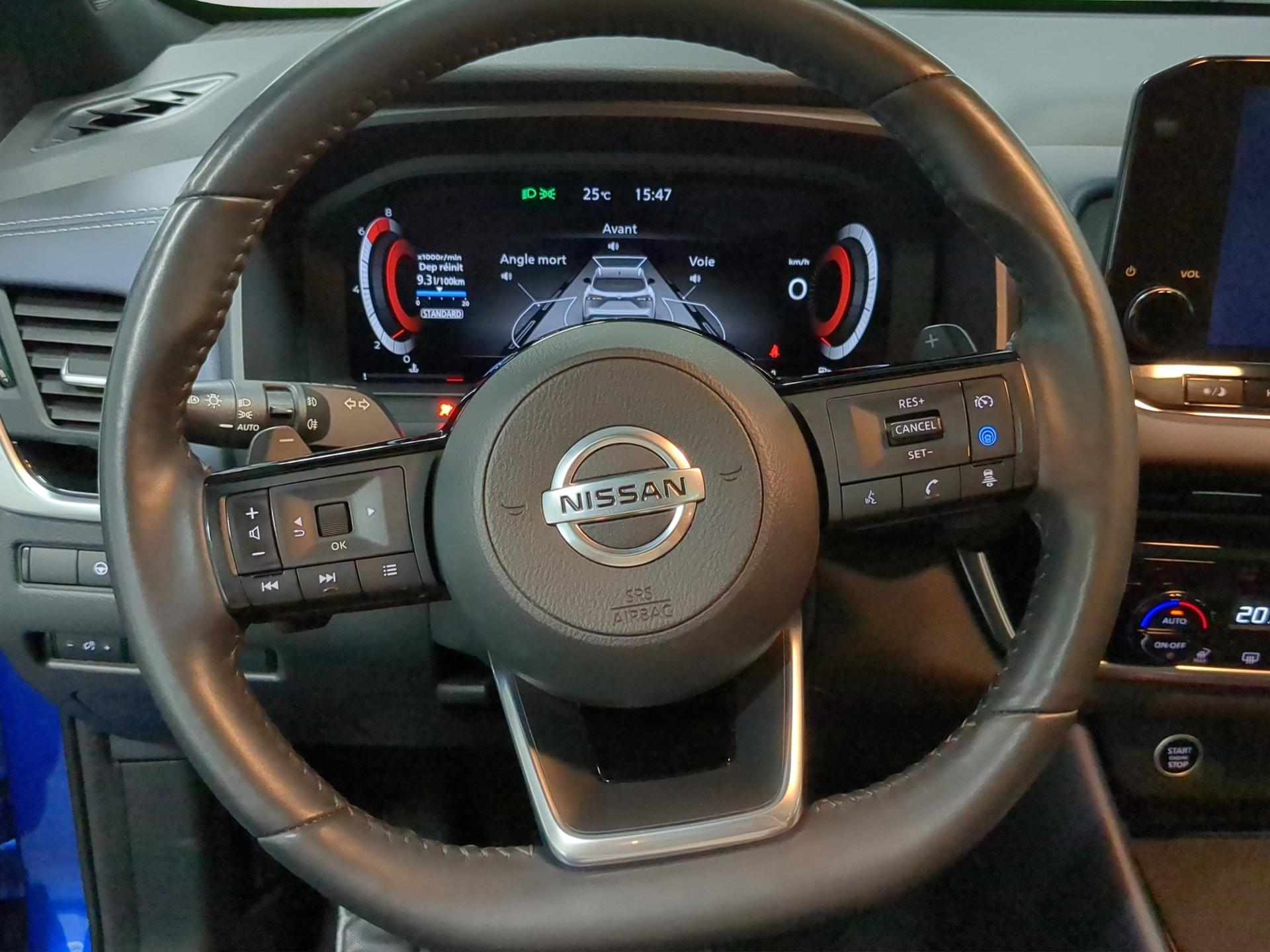 NISSAN Qashqai 1.3 DIG-T MHEV Tekna+ Xtronic 4x4-image-9