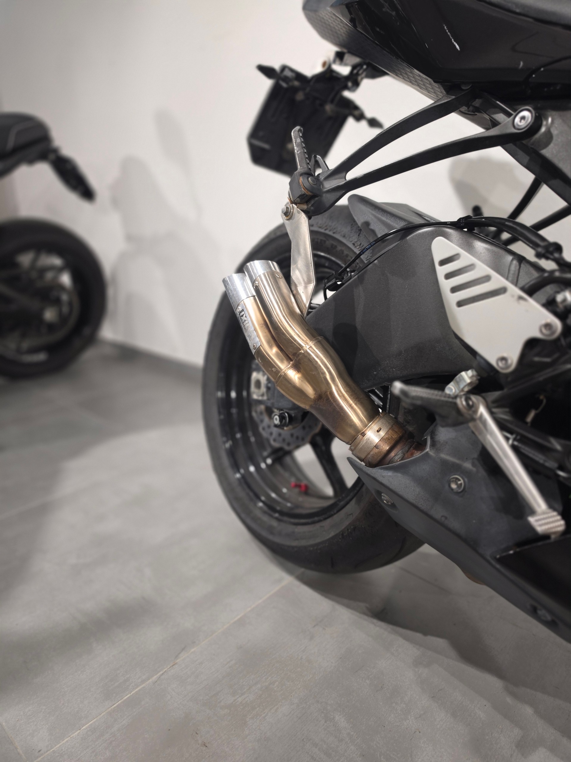 KAWASAKI Ninja ZX-6R 35KW-showroom-element-3