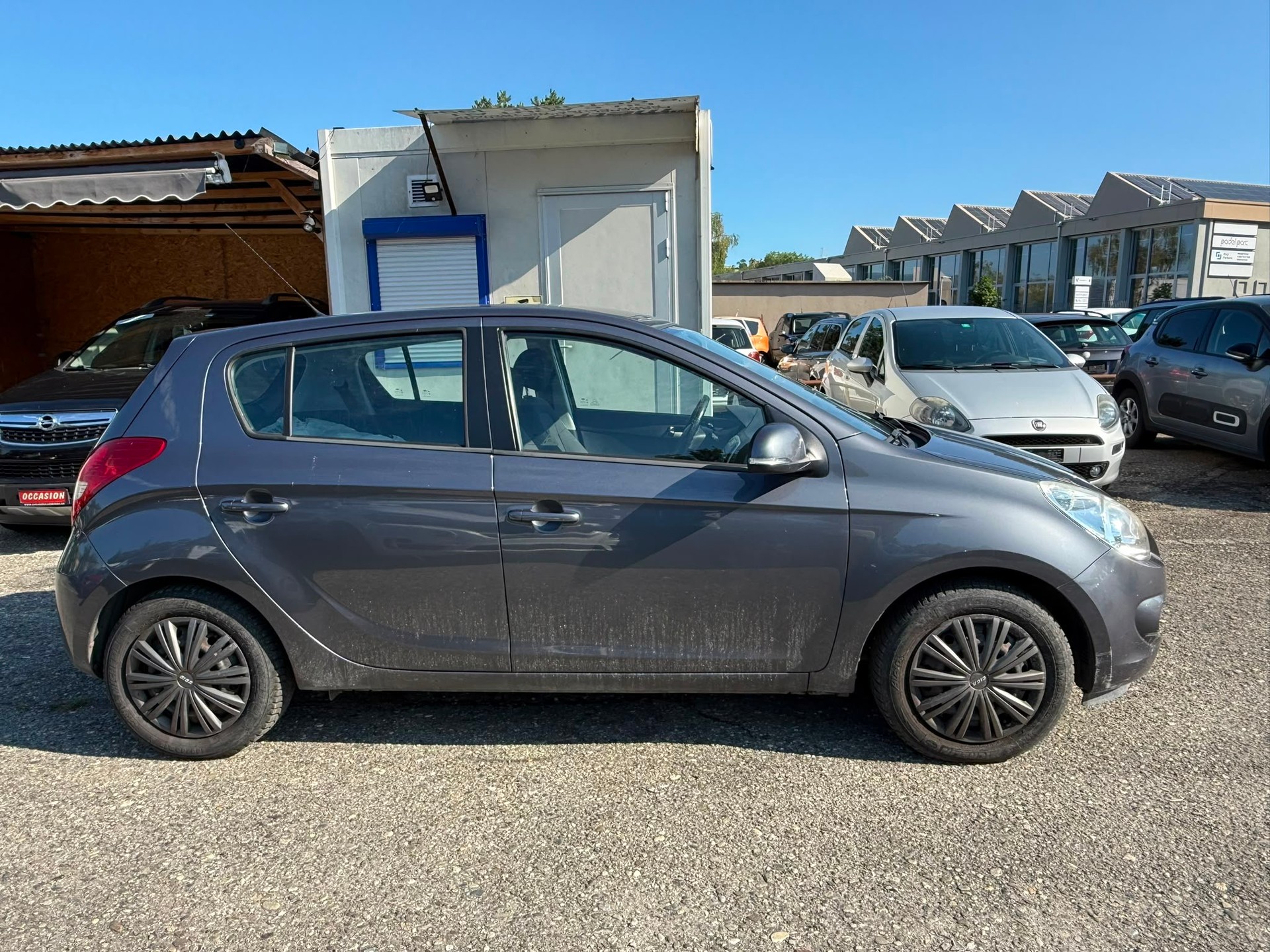 HYUNDAI i20 1.4 Style-image-6
