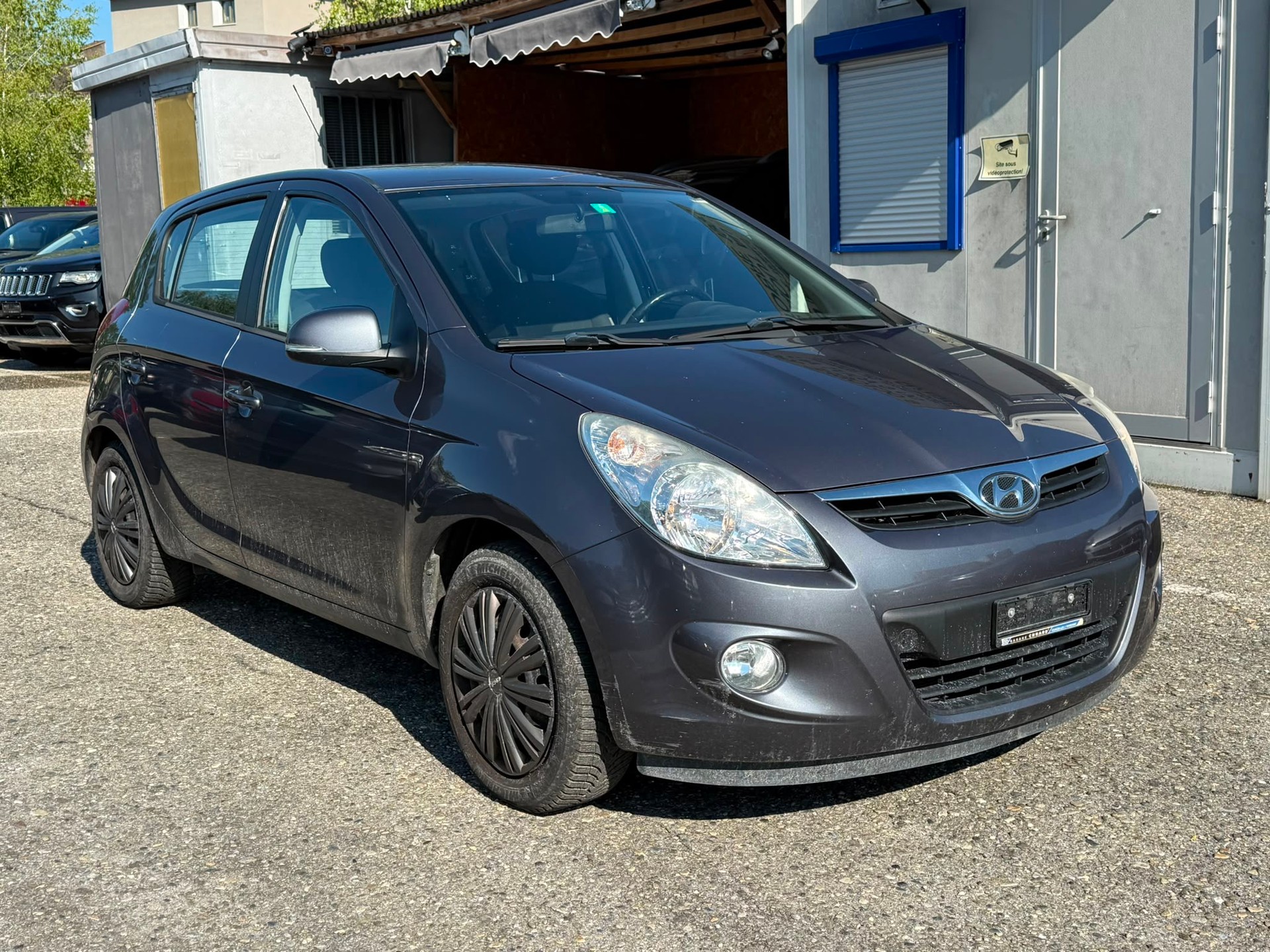 HYUNDAI i20 1.4 Style-image-5