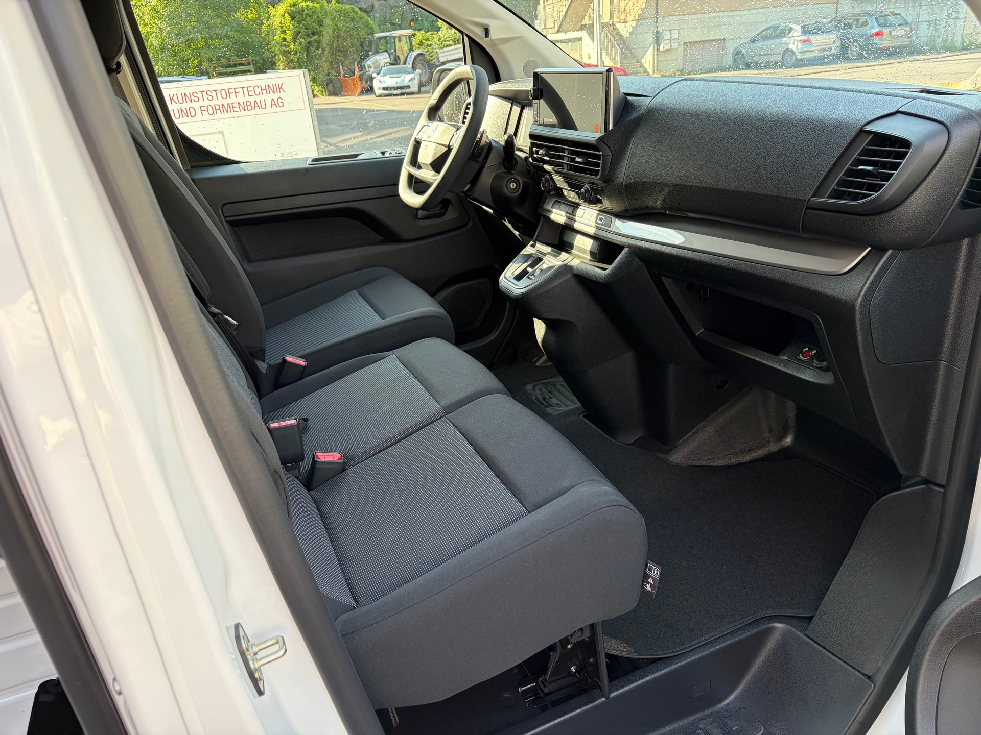 CITROEN e-Jumpy 75kWh-image-7