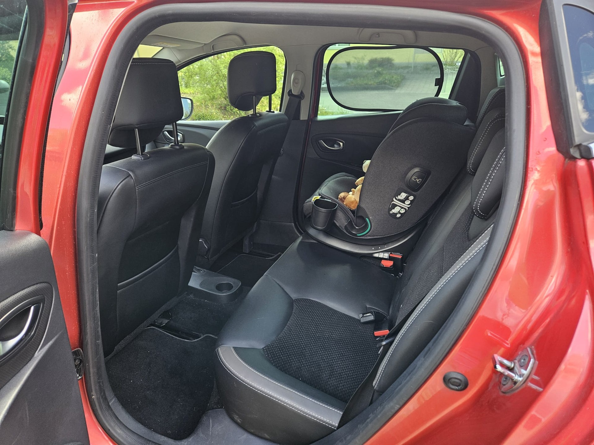 RENAULT 1.2 TCe 120 90th Anniv. S/S-image-4