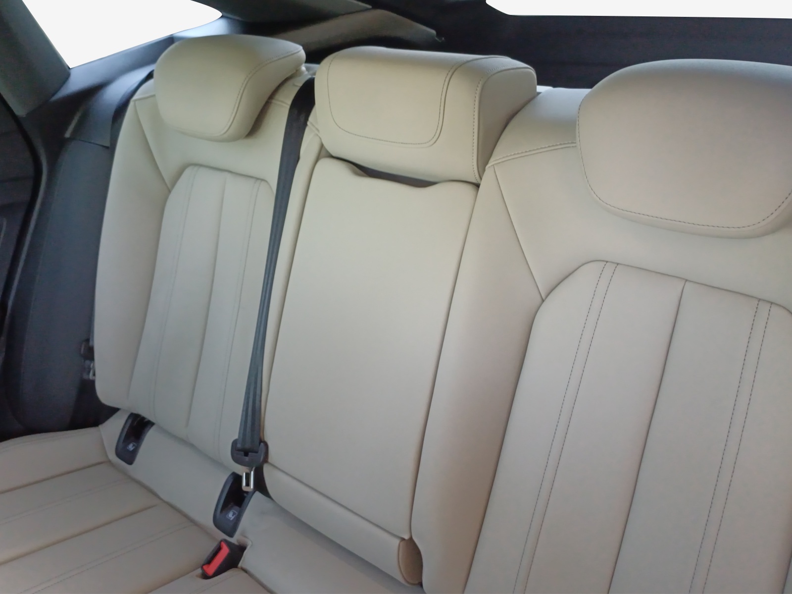 AUDI Q4 Sportback e-tron 55 quattro-image-12
