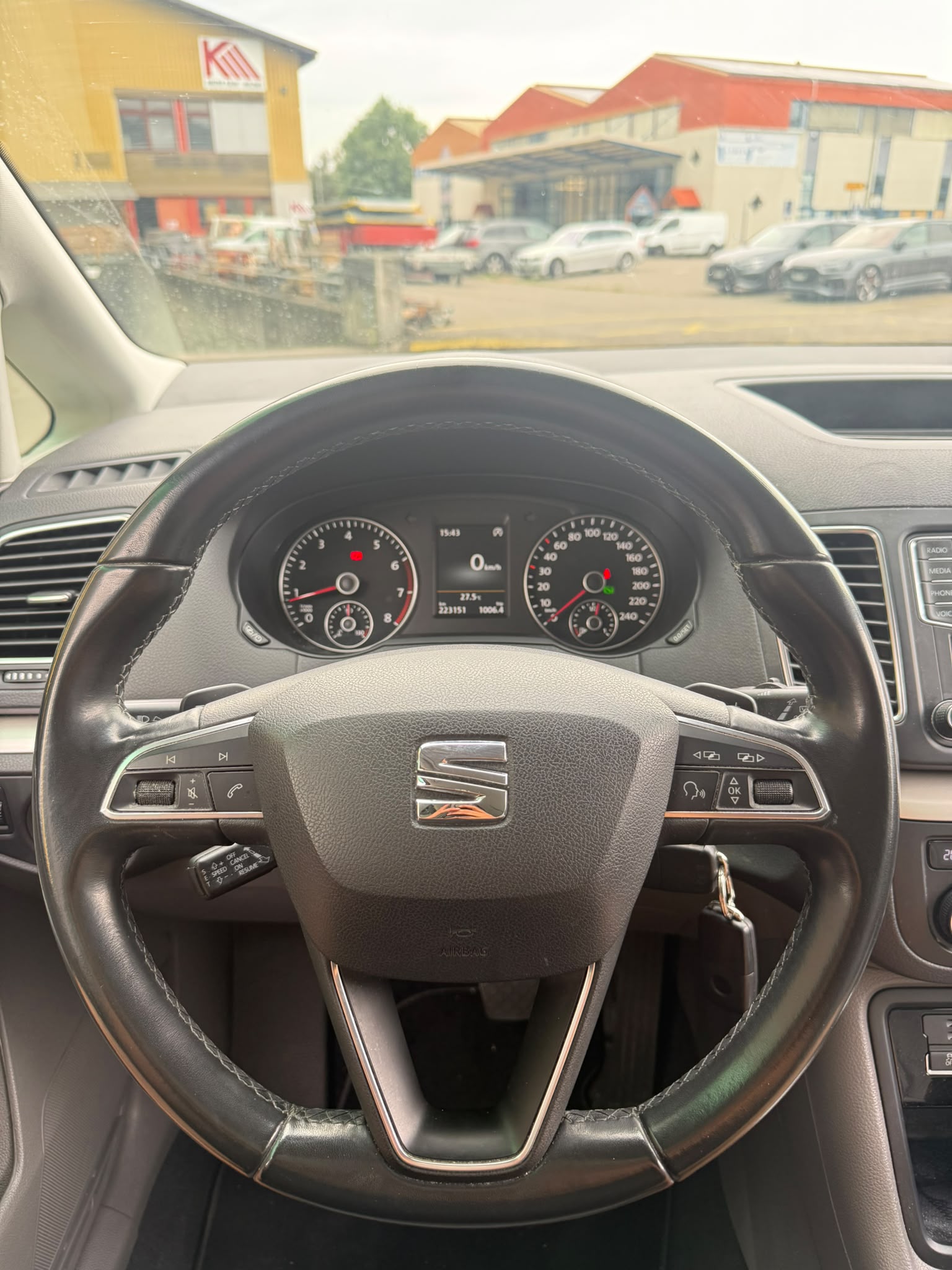 SEAT Alhambra 1.4 TSI DSG Style-image-12
