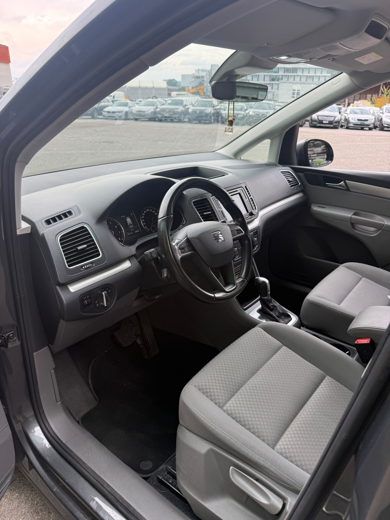 SEAT Alhambra 1.4 TSI DSG Style-image-8