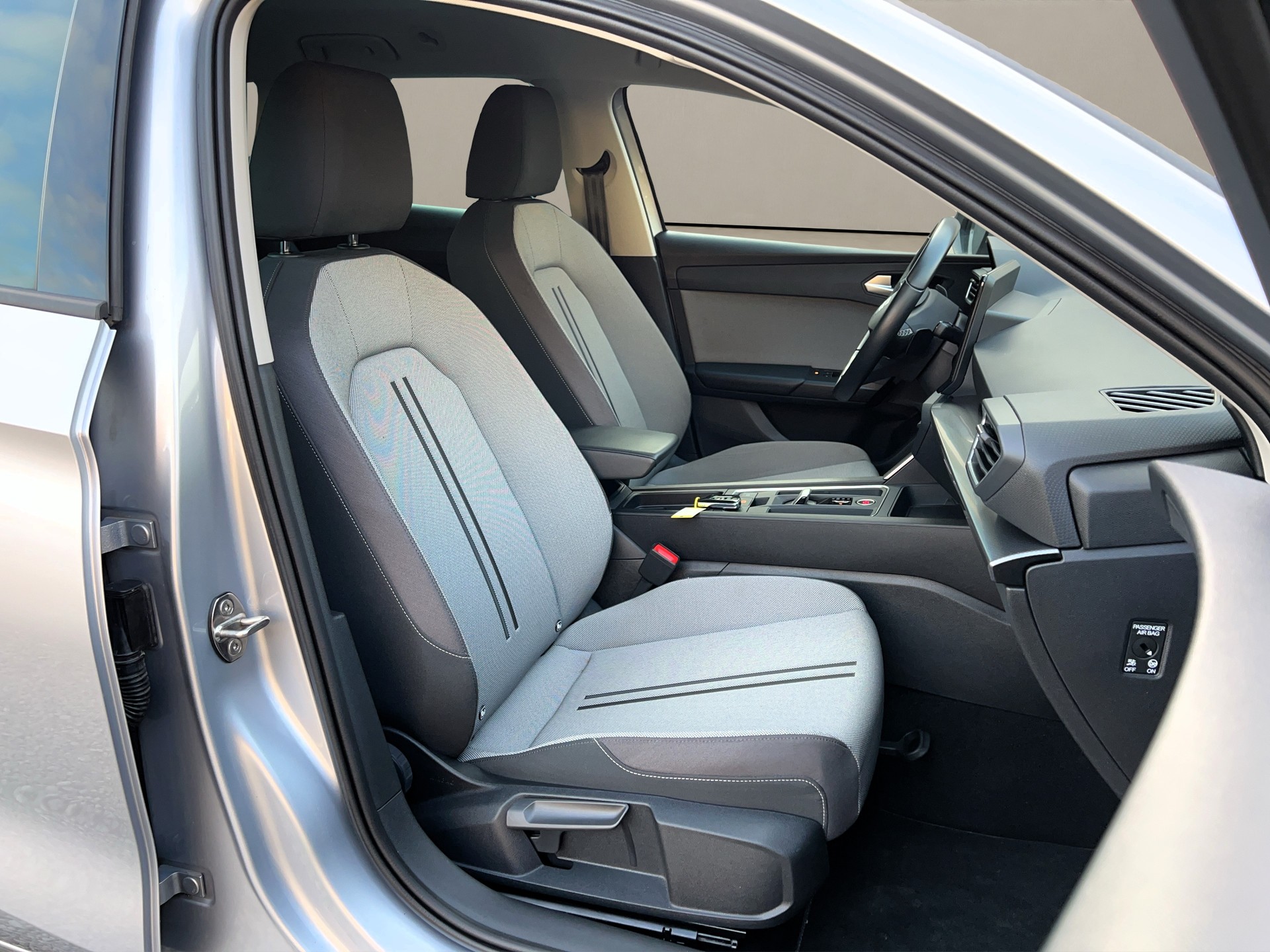 SEAT Leon ST 2.0 TDI EVO DSG Style ✅CH-Fahrzeug & Frisch ab Service✅-image-9