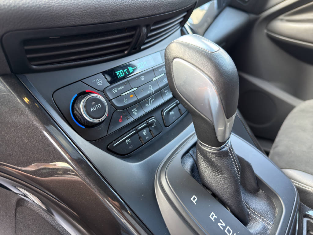 FORD Kuga 2.0 TDCi 180 ST-Line FPS-image-10