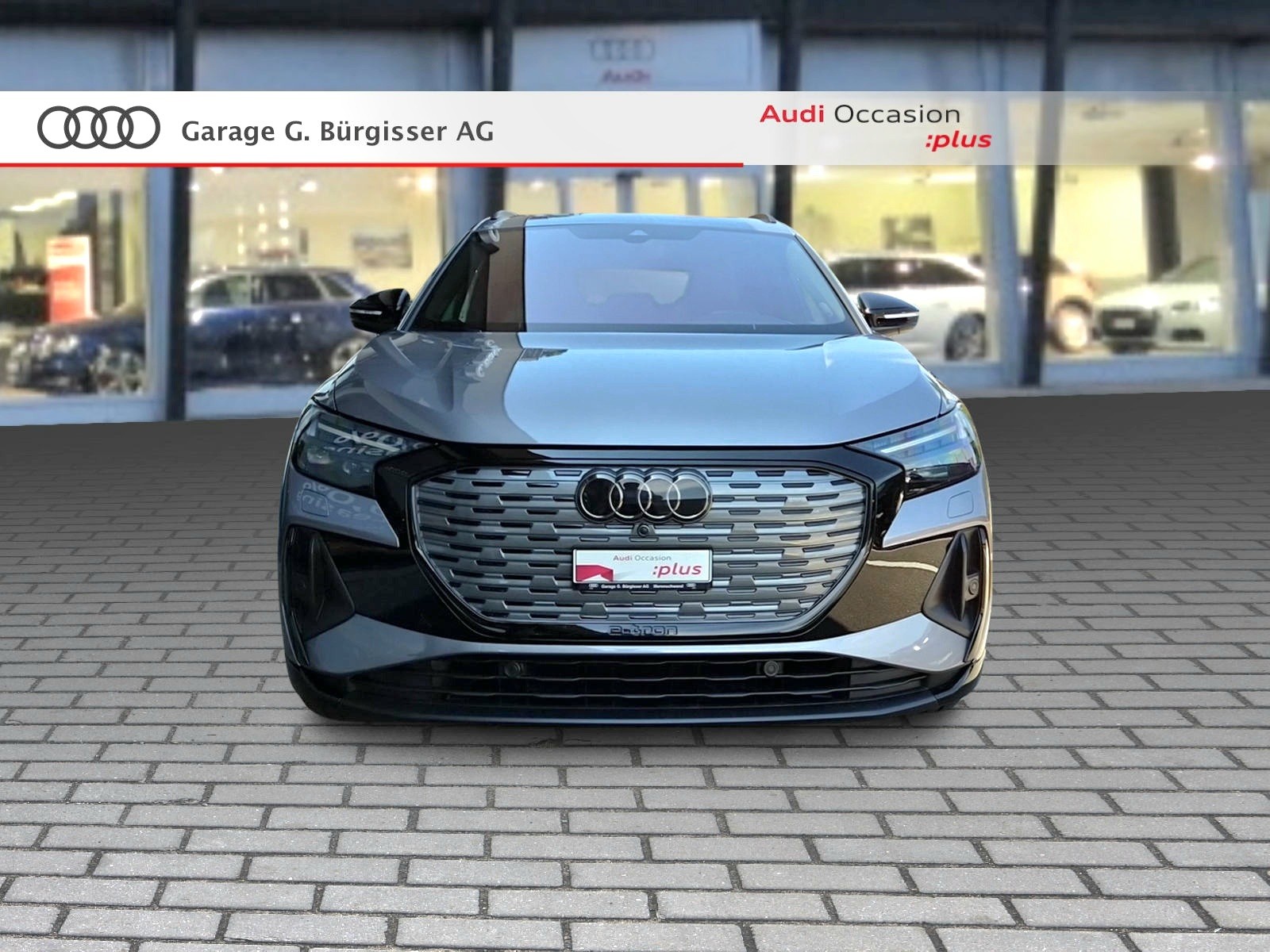 AUDI Q4 e-tron 50 quattro Edition One Taifungrau Metallic-showroom-element-1