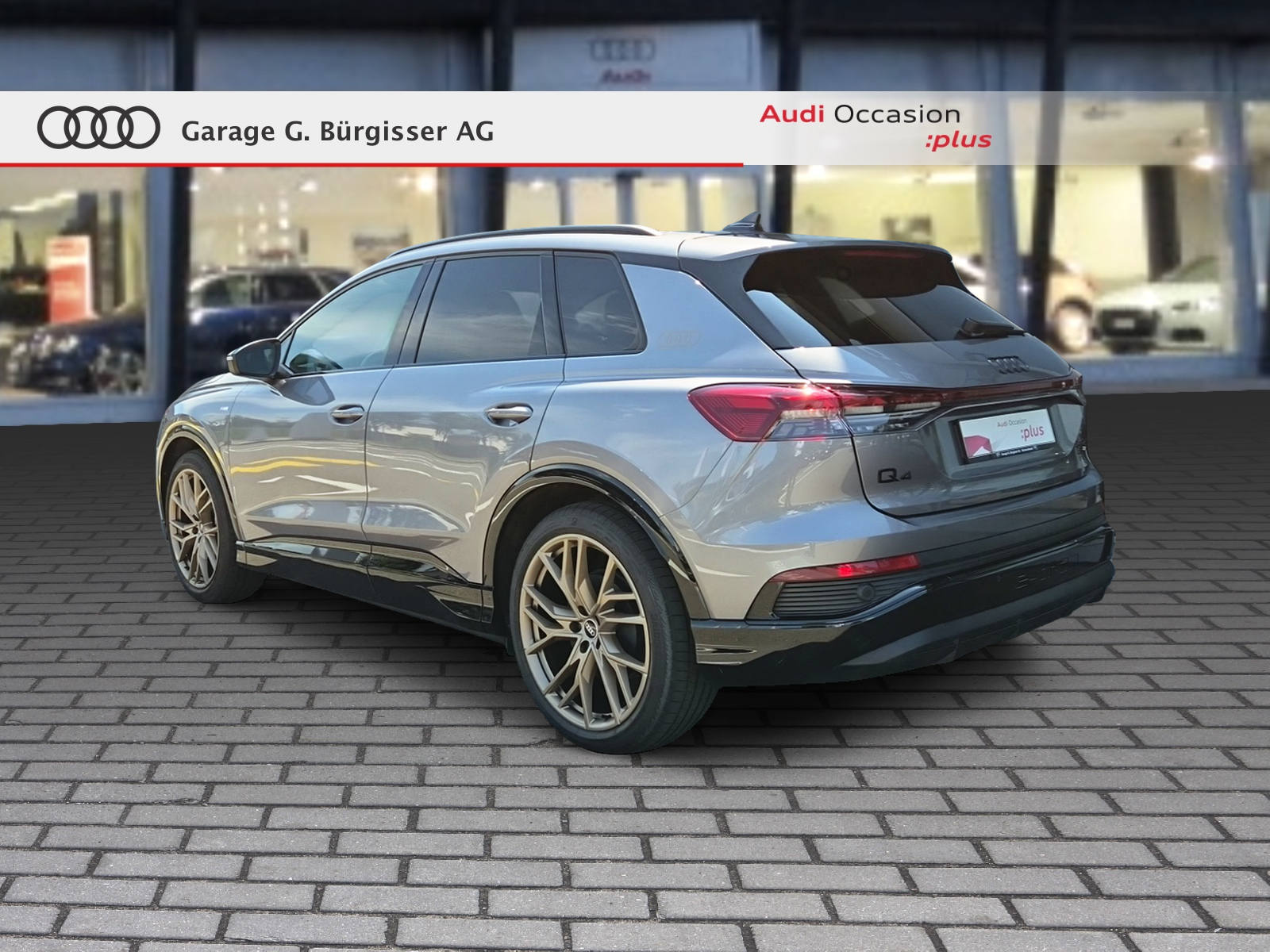 AUDI Q4 e-tron 50 quattro Edition One Taifungrau Metallic-showroom-element-3