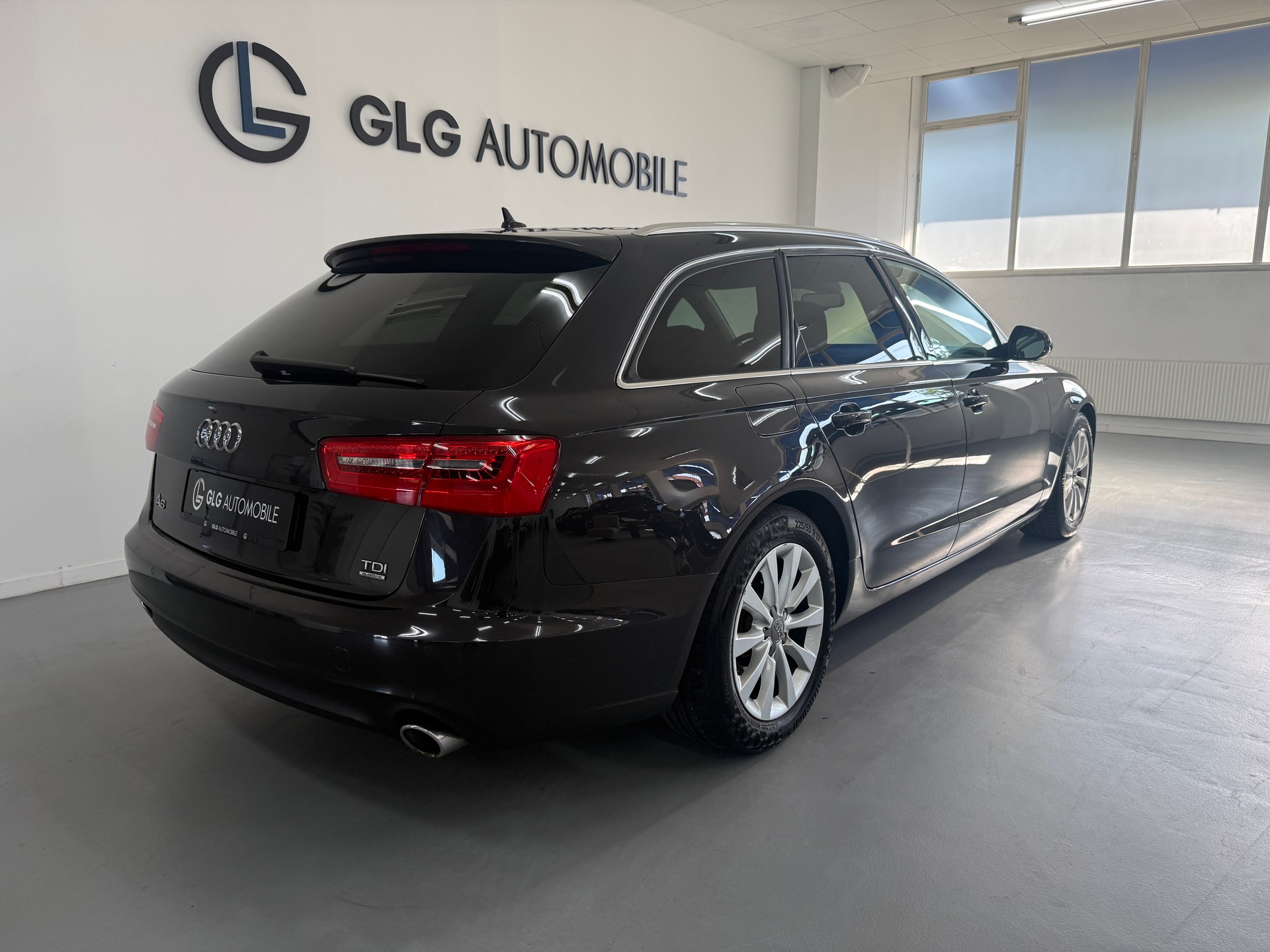 AUDI A6 Avant 3.0 TDI V6 quattro S-tronic-image-3