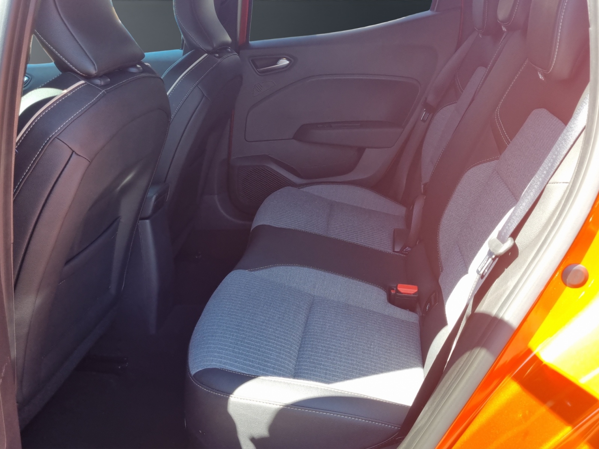 RENAULT Clio 1.0 TCe techno-image-8