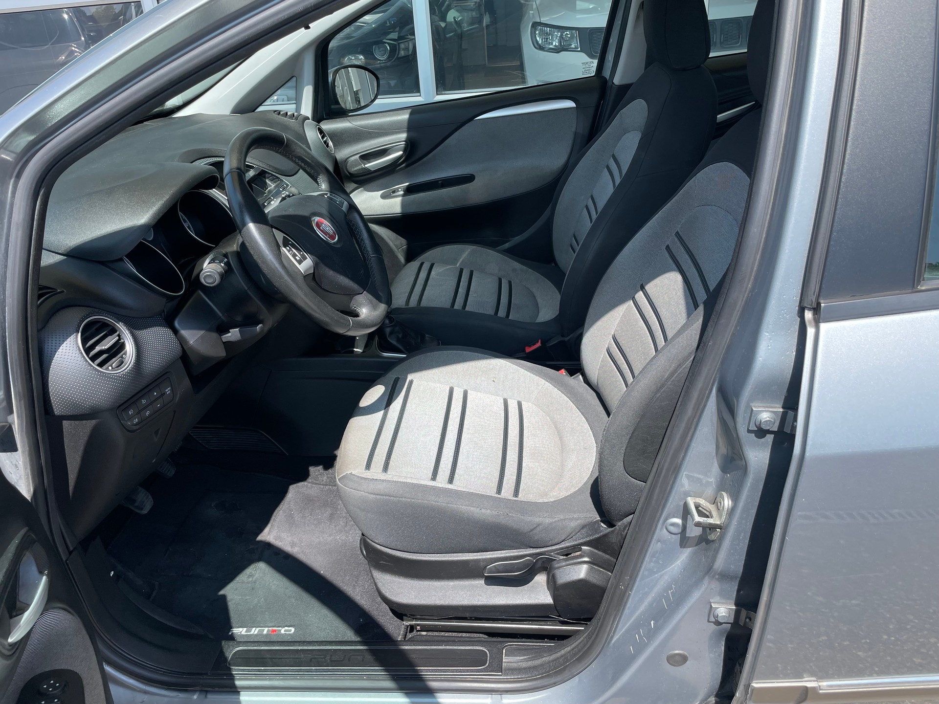 FIAT Punto Evo 1.4 Dynamic-image-10