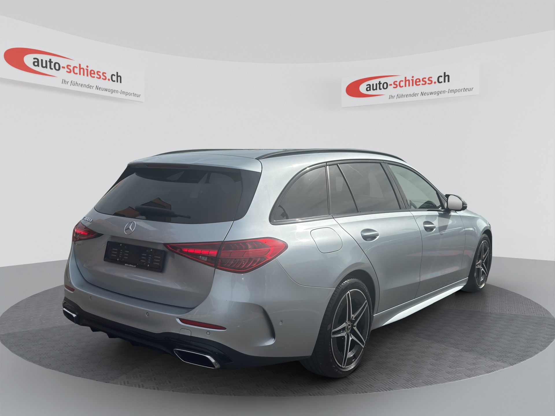 MERCEDES-BENZ C 300 d T AMG Line Night-image-4