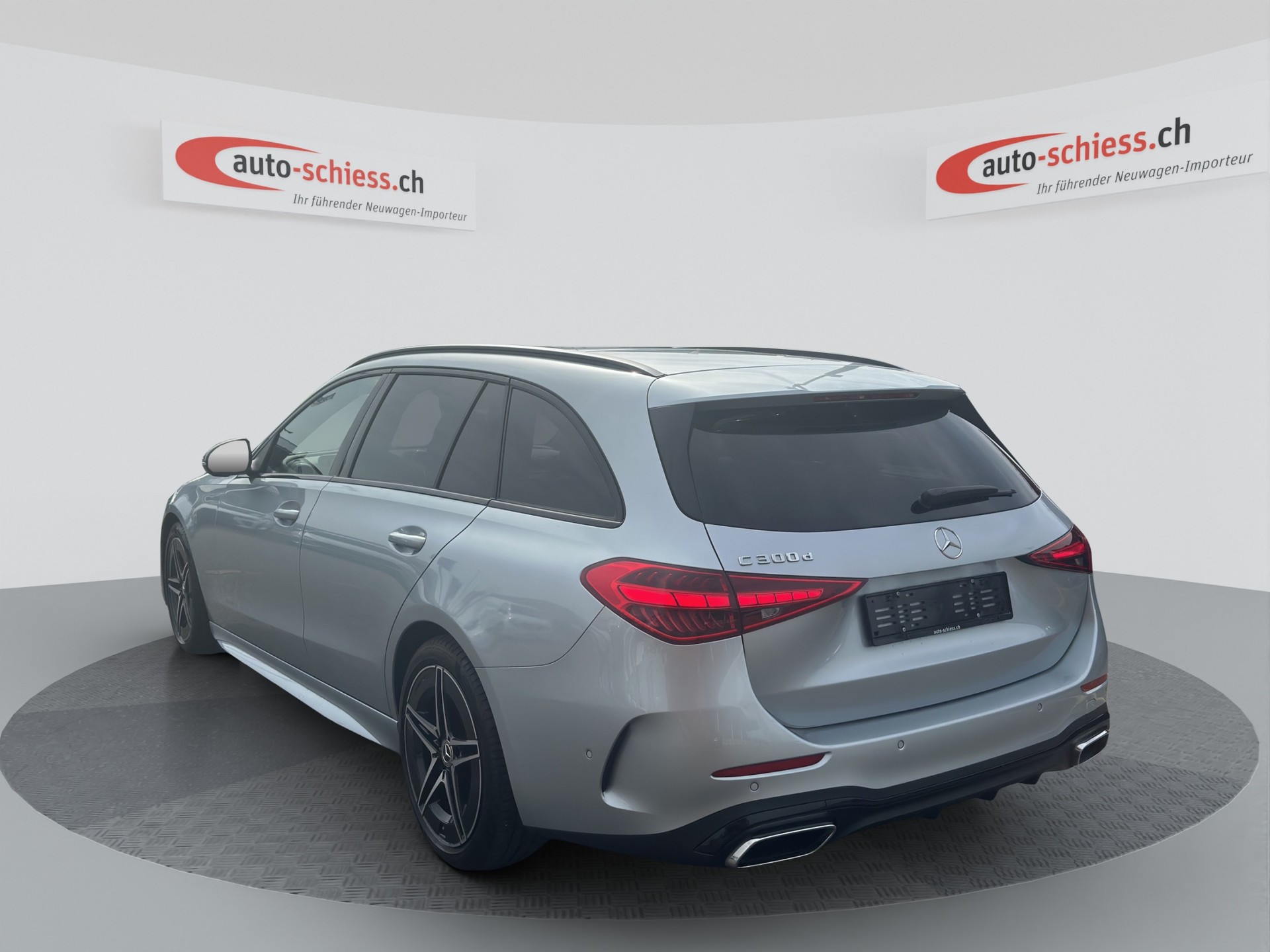 MERCEDES-BENZ C 300 d T AMG Line Night-image-2