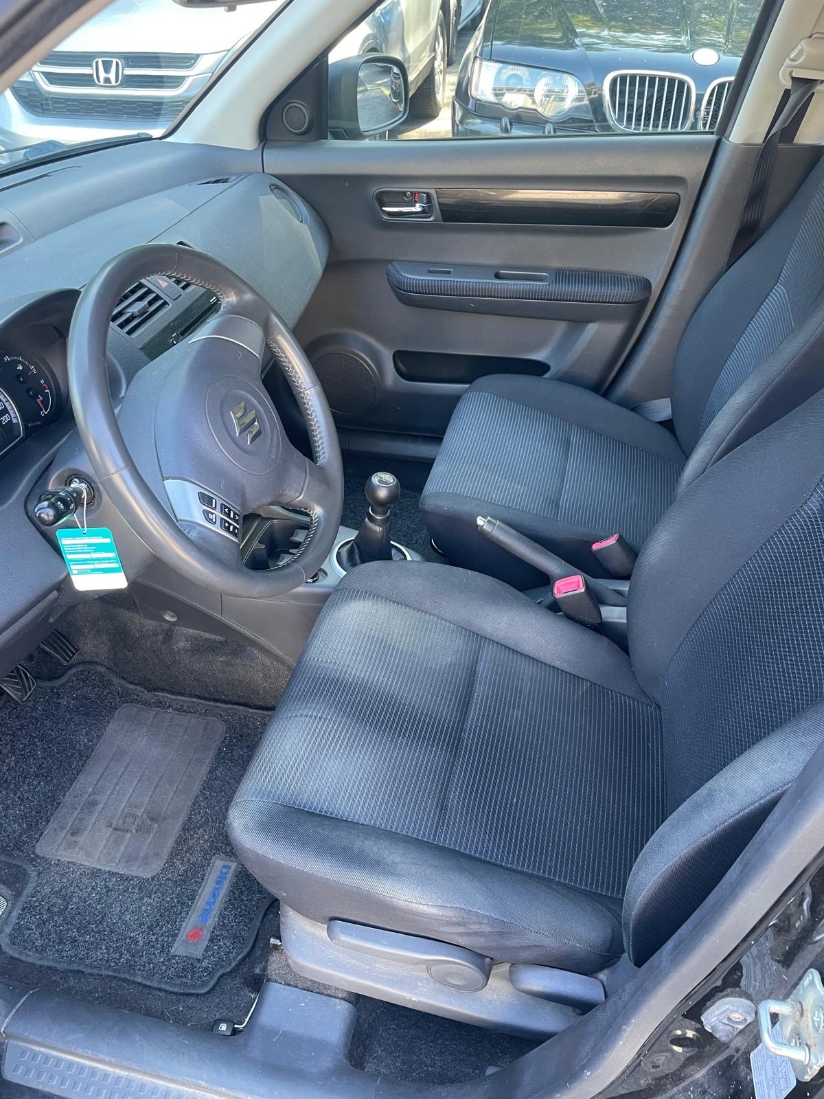 SUZUKI Swift 1.3i 16V GL Top 4x4-image-11