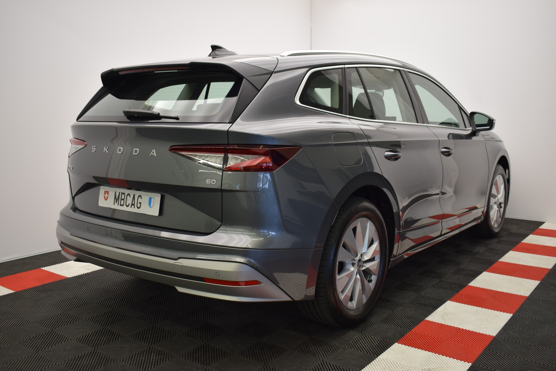 SKODA Enyaq 60 Essence-image-7