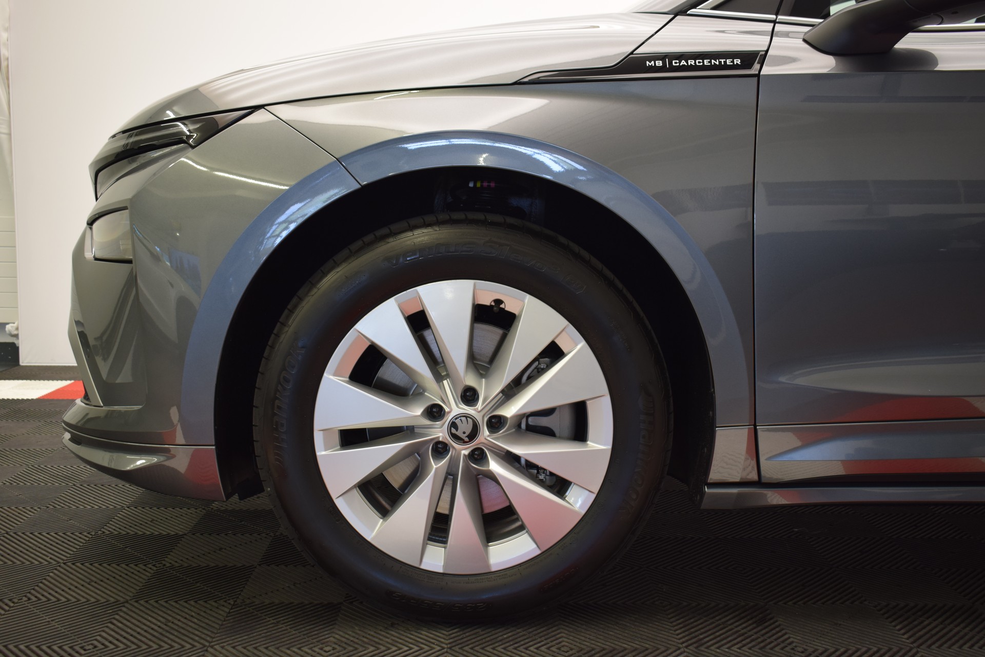 SKODA Enyaq 60 Essence-image-5