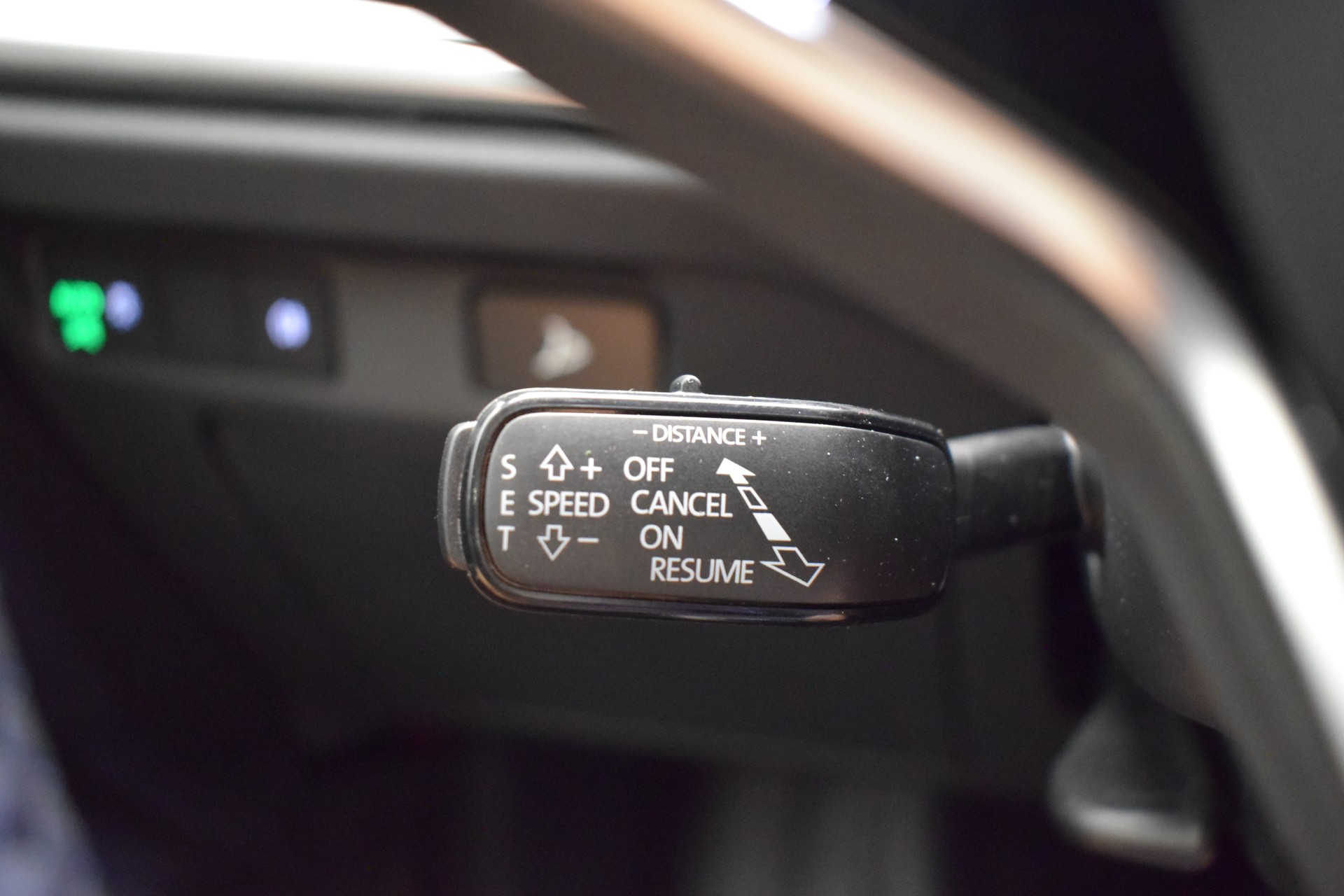 SKODA Enyaq 60 Essence-image-28