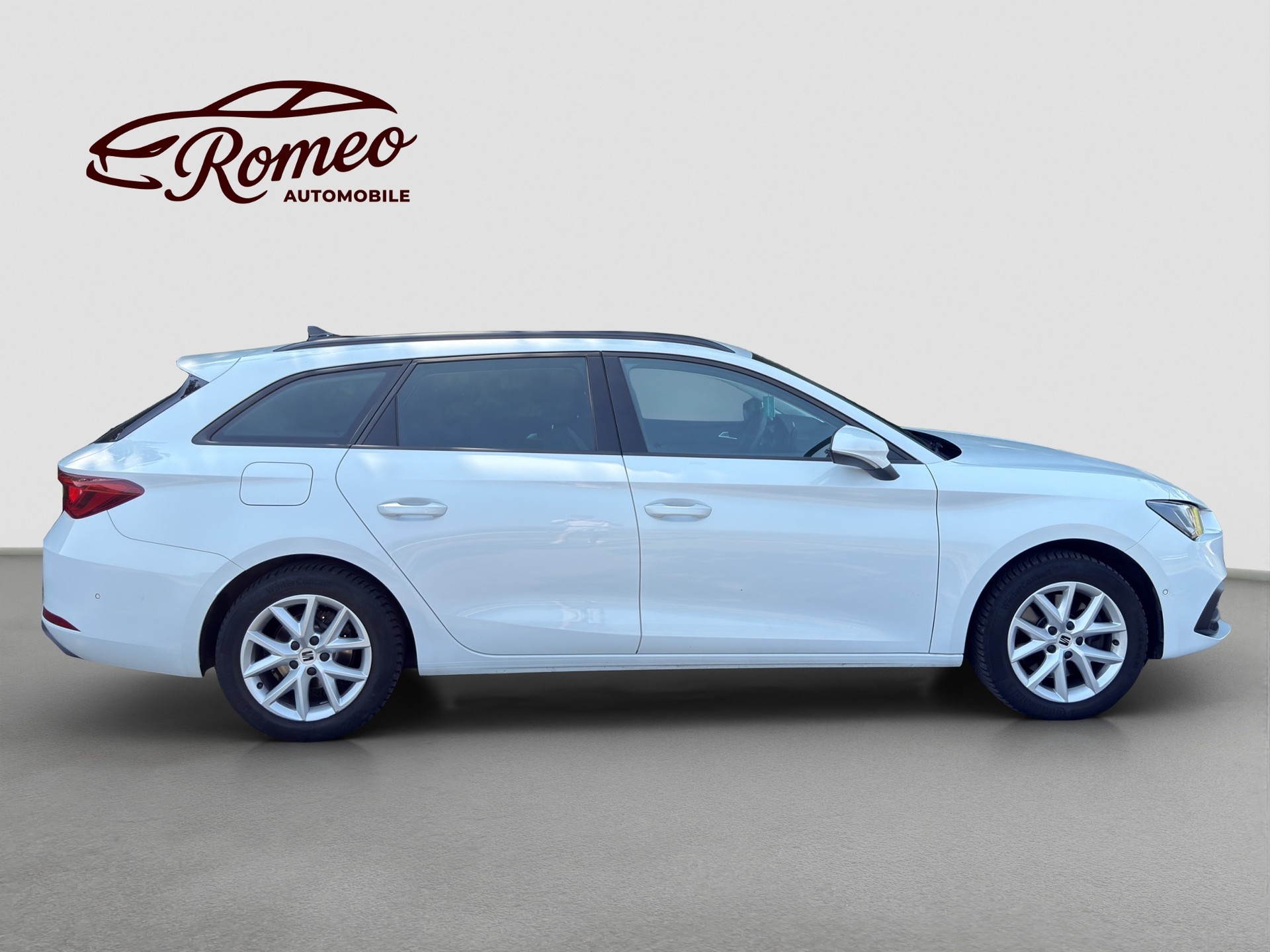 SEAT Leon ST 2.0 TDI EVO DSG Style ** Frisch ab MFK und Service ** CH Auto ** 1. Hand **-image-4