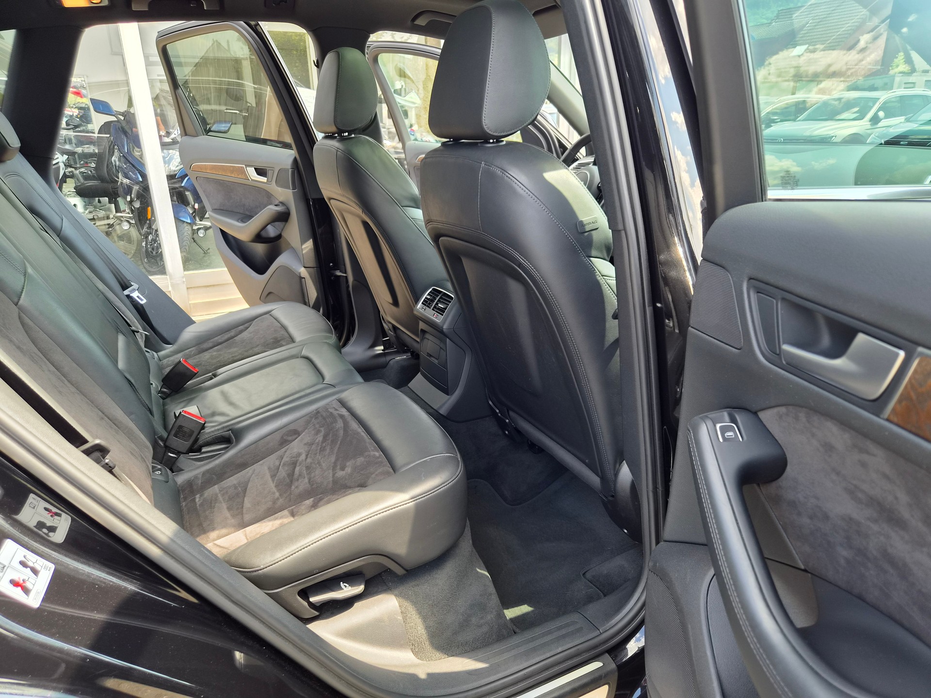AUDI Q5 2.0 TDI quattro S-tronic-image-10