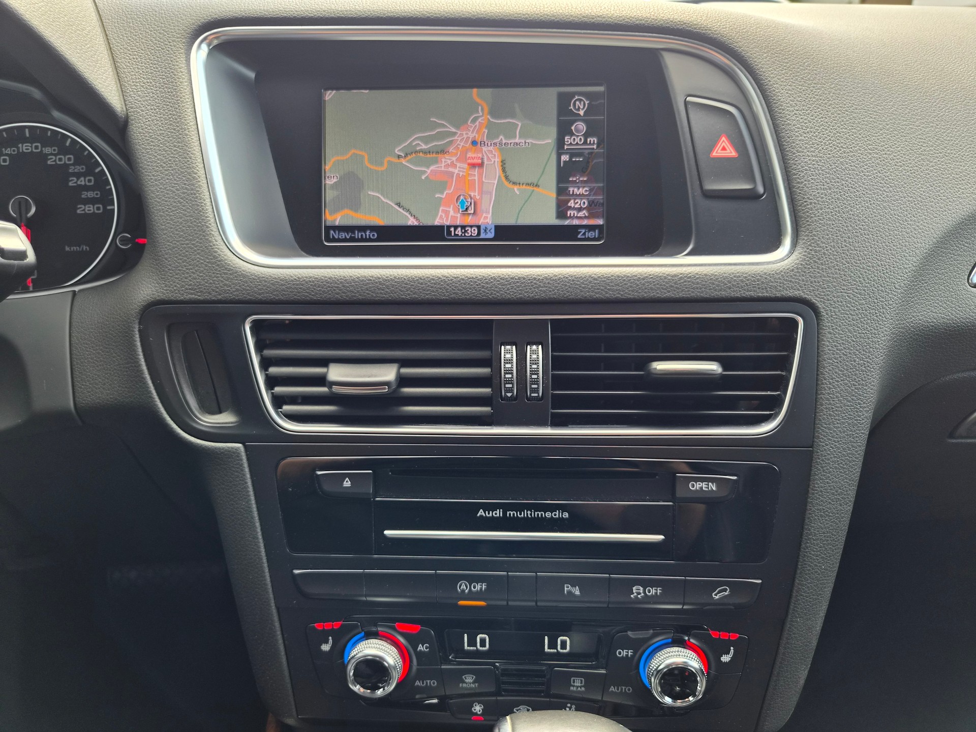 AUDI Q5 2.0 TDI quattro S-tronic-image-17
