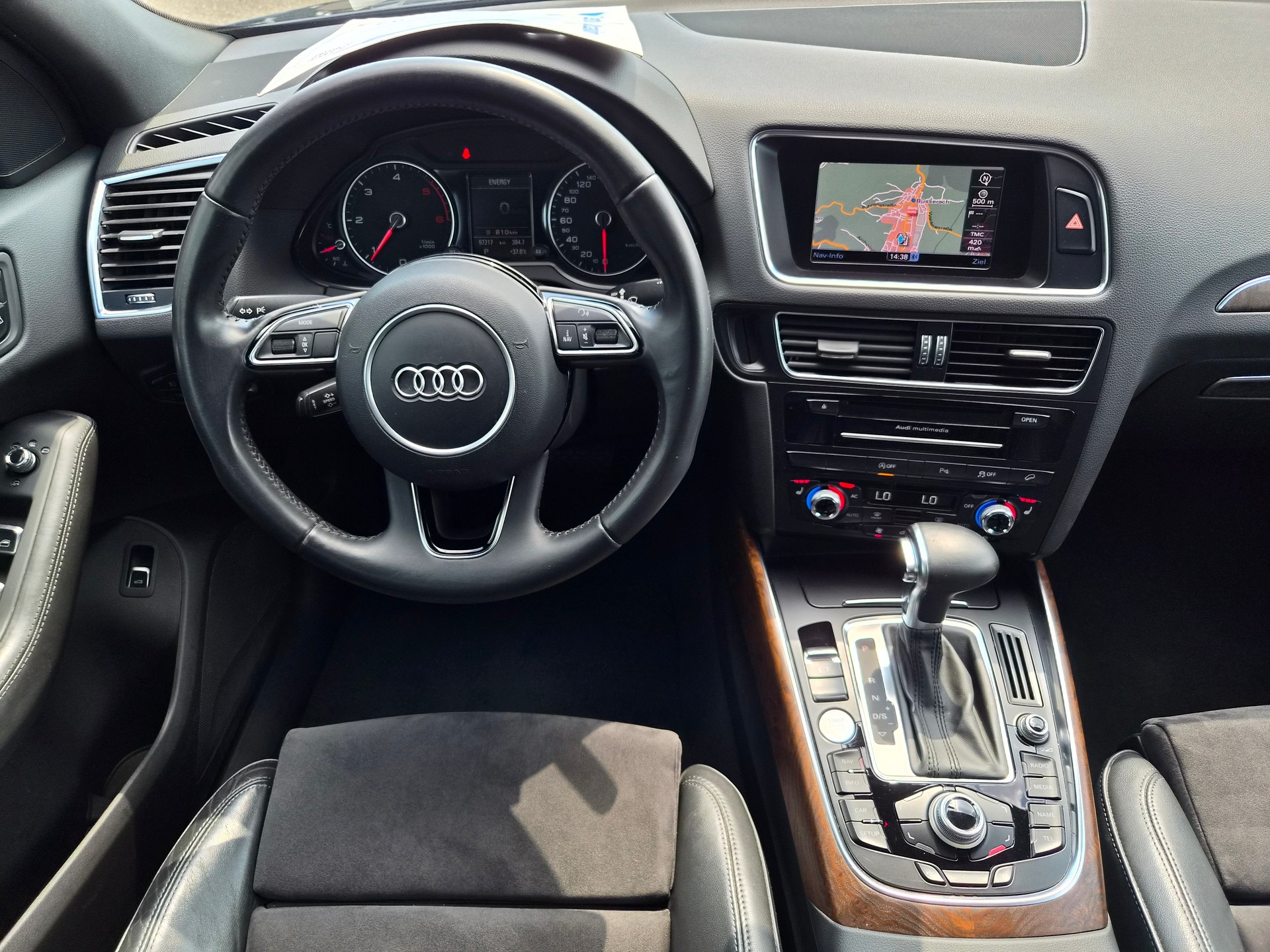 AUDI Q5 2.0 TDI quattro S-tronic-image-14