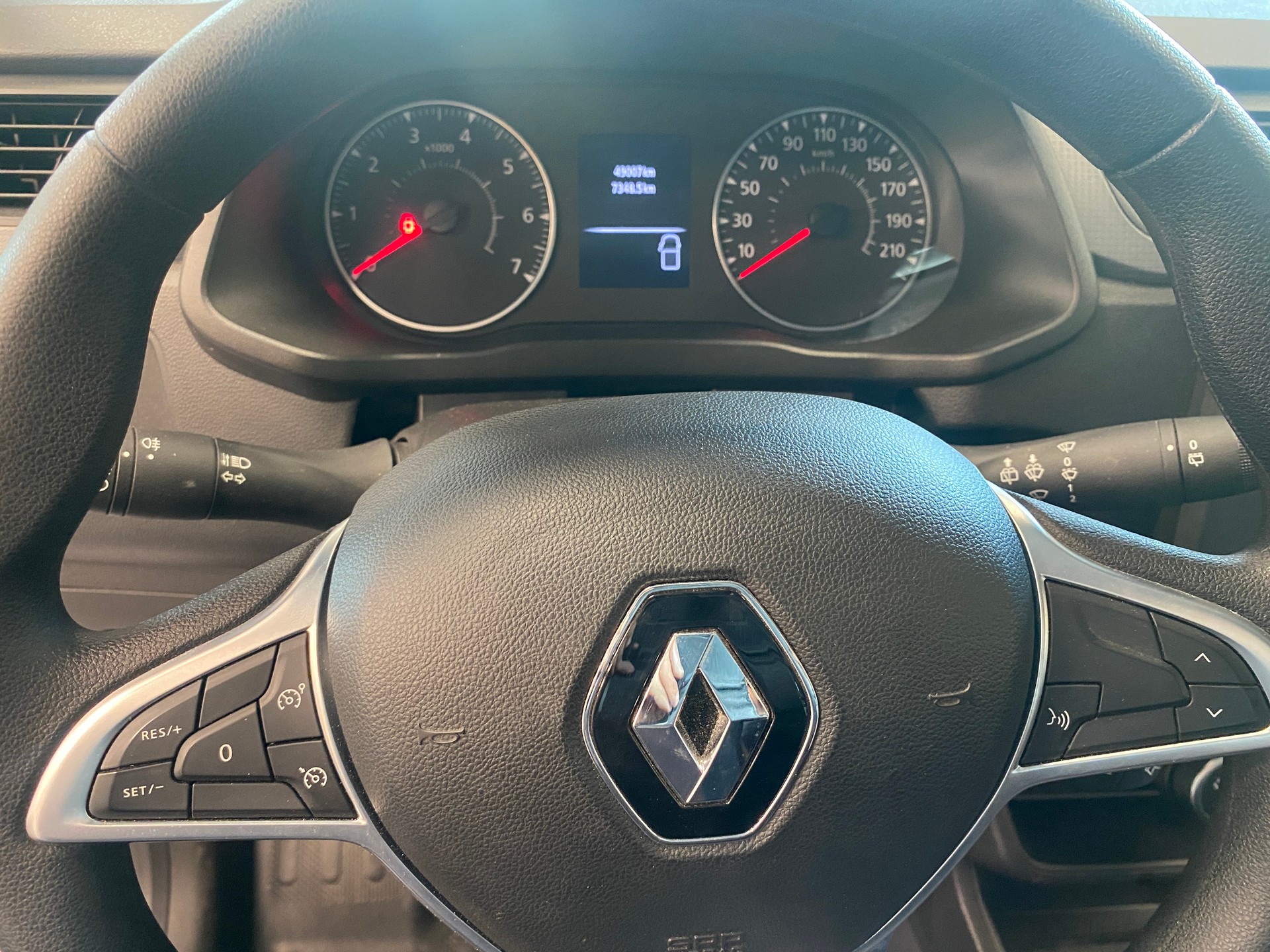 RENAULT Kangoo 1.5 Blue dCi 95 Extra-image-9