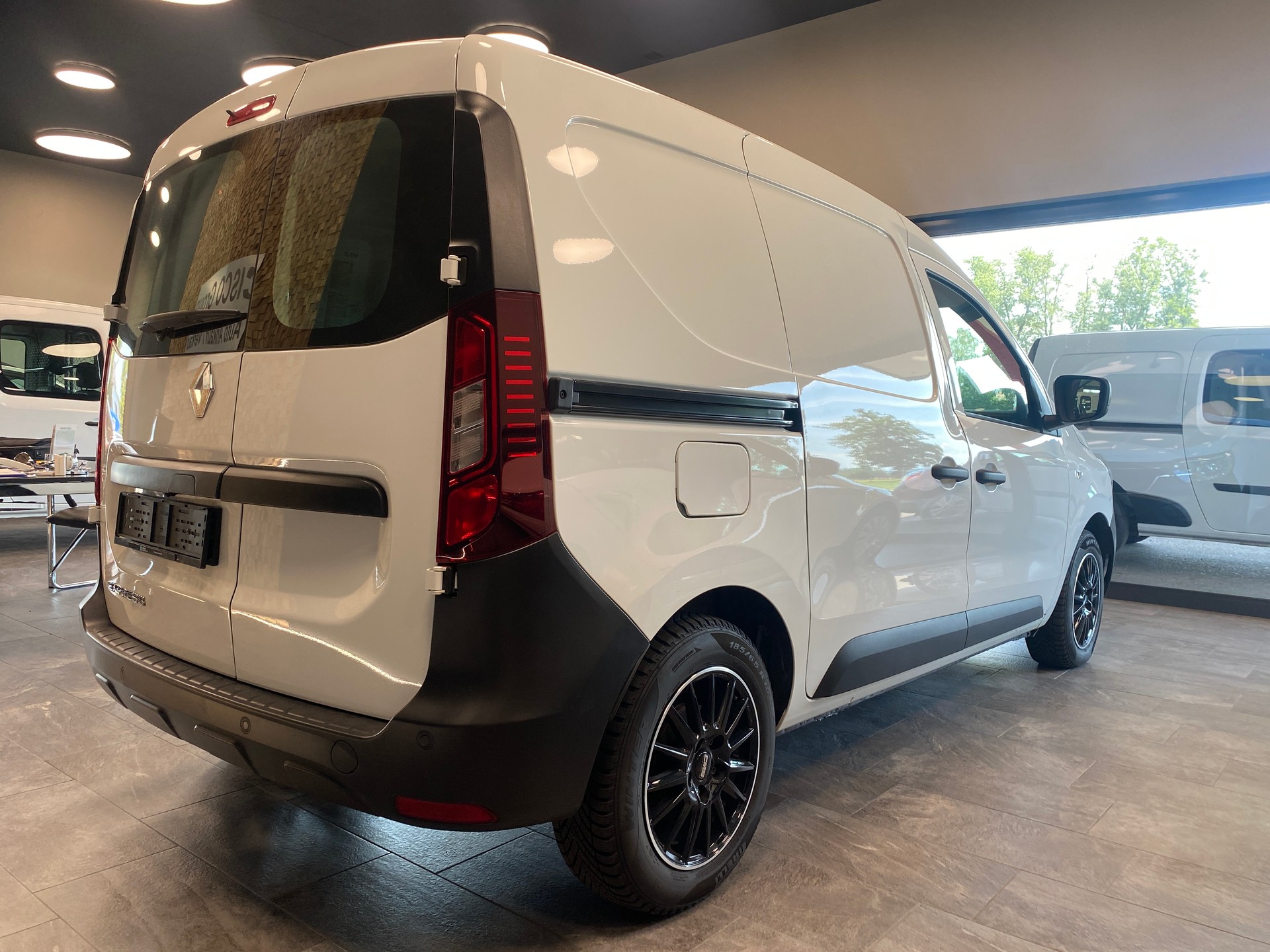 RENAULT Kangoo 1.5 Blue dCi 95 Extra-image-2