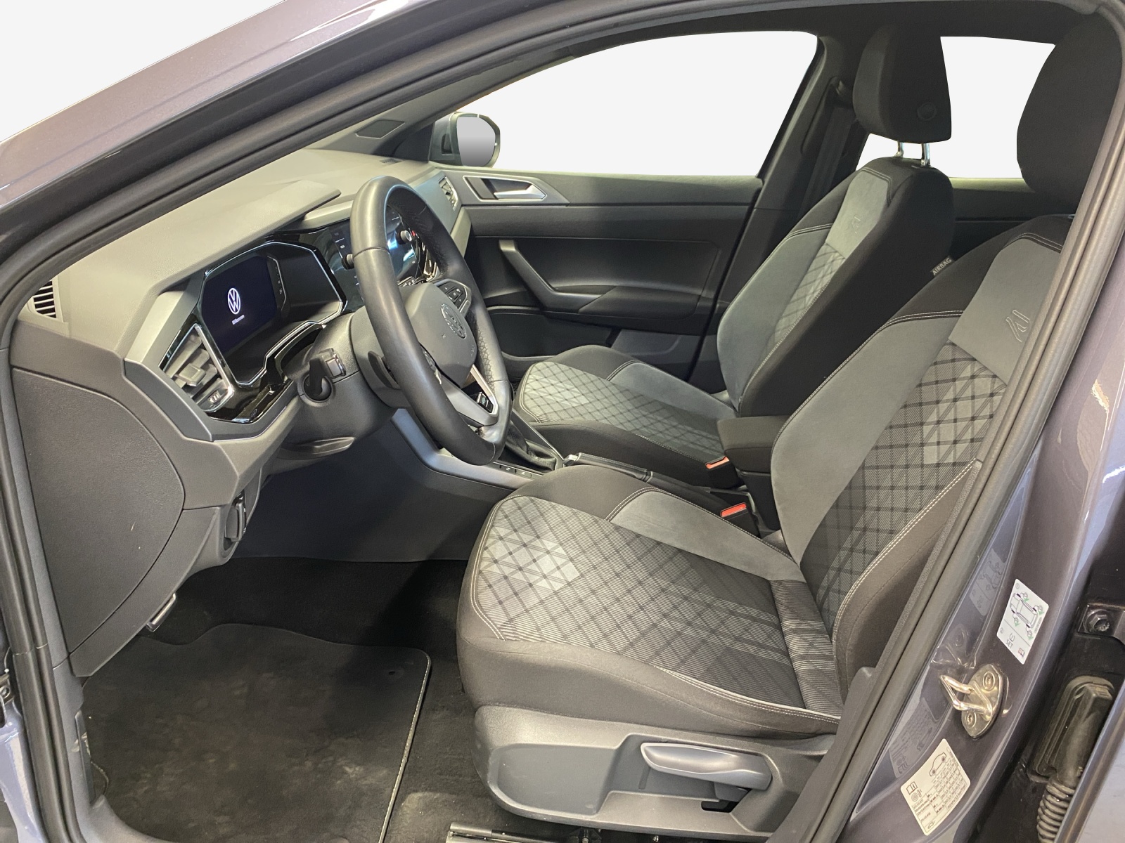 VW Taigo 1.5 TSI R-Line DSG-image-7