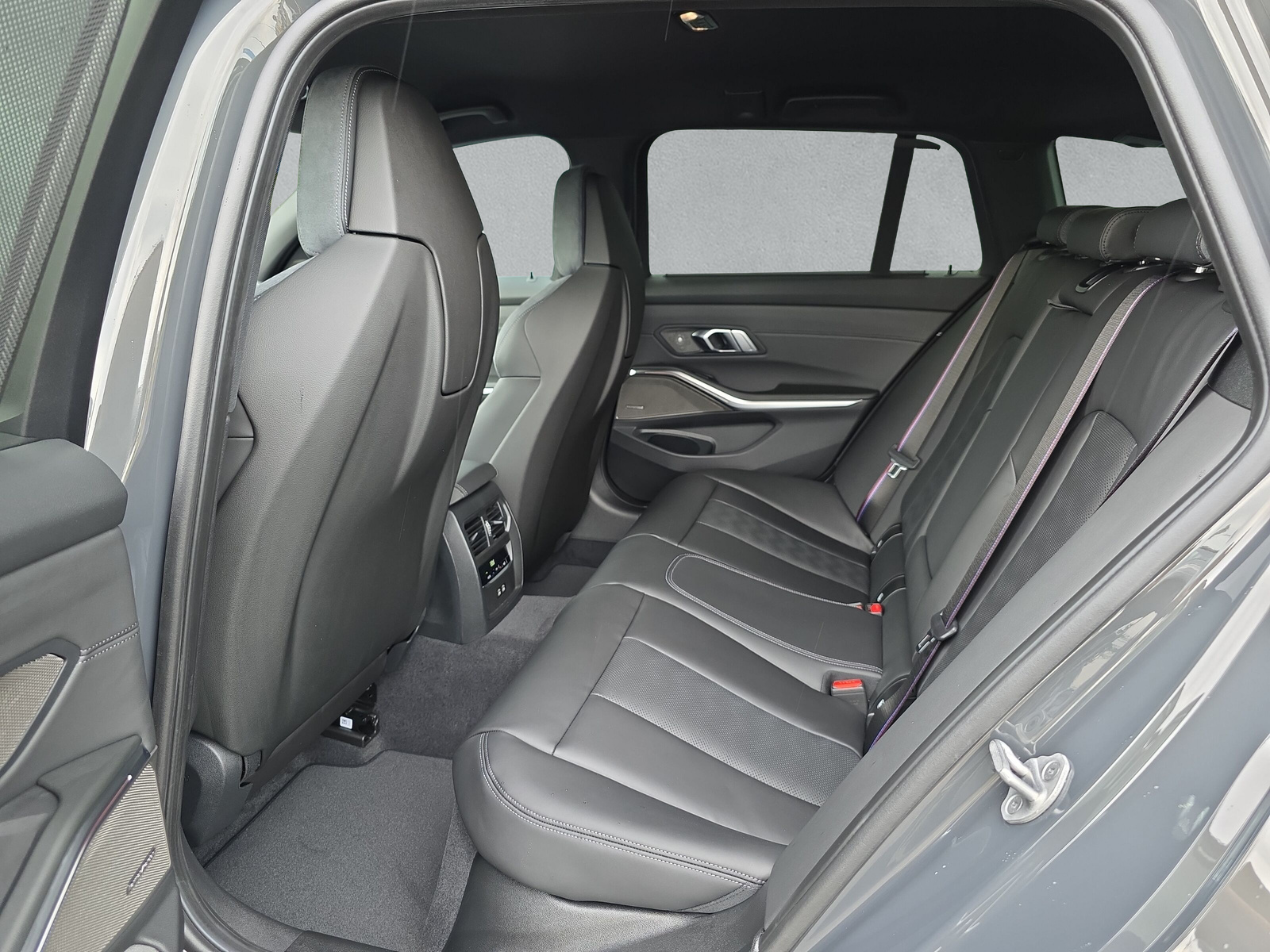 BMW M3 Touring xDrive Competition M**Action de leasing à 1.9%**-image-15
