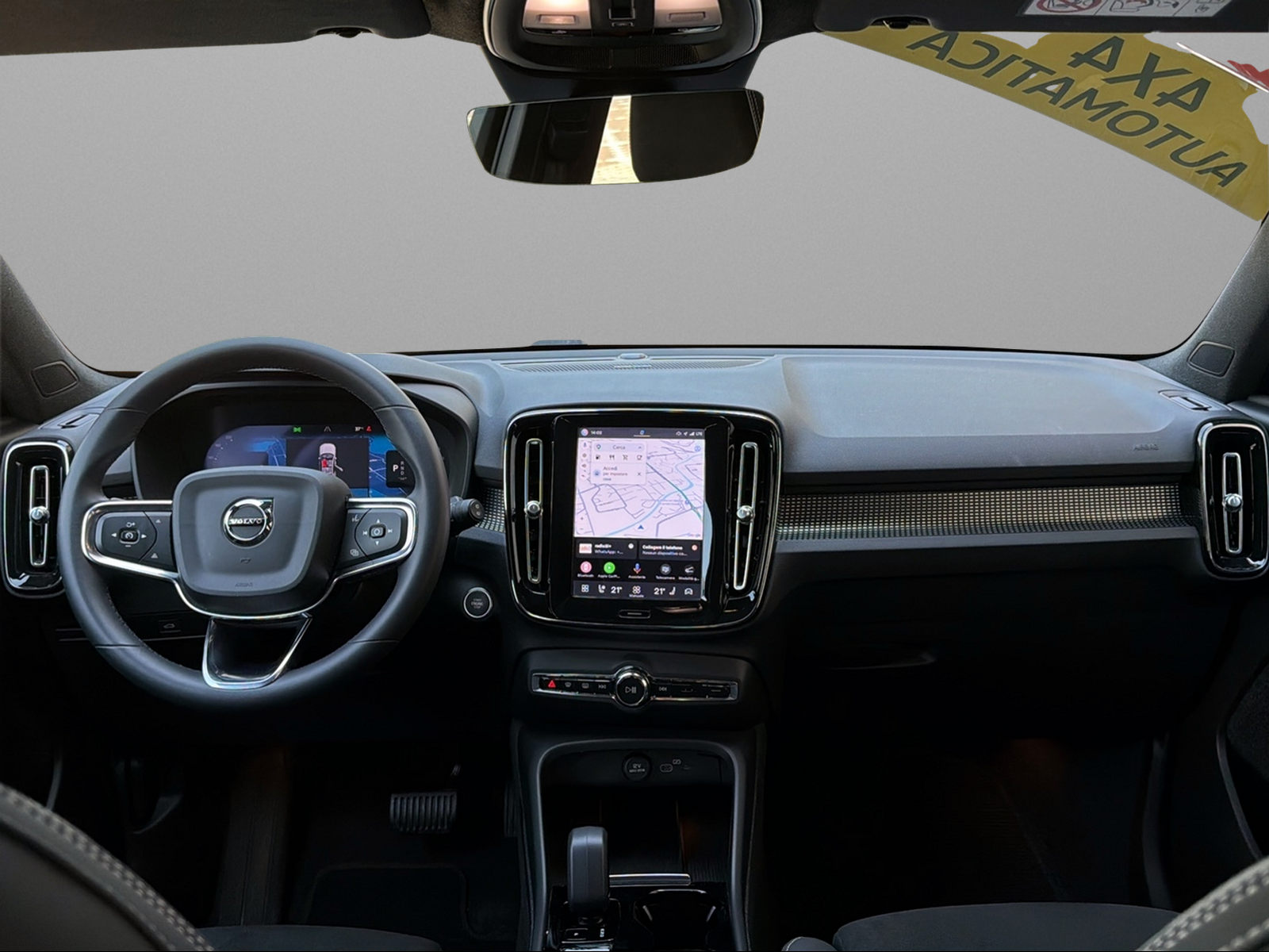 VOLVO XC40 B4 Benzin Mild Hybrid AWD Ultim. Dark DCT-image-8