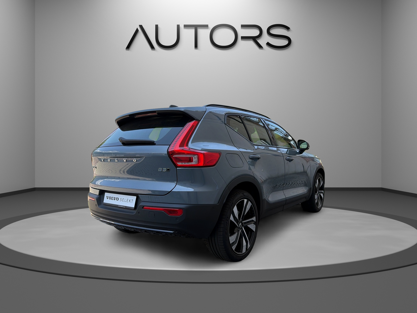 VOLVO XC40 B4 Benzin Mild Hybrid AWD Ultim. Dark DCT-image-4