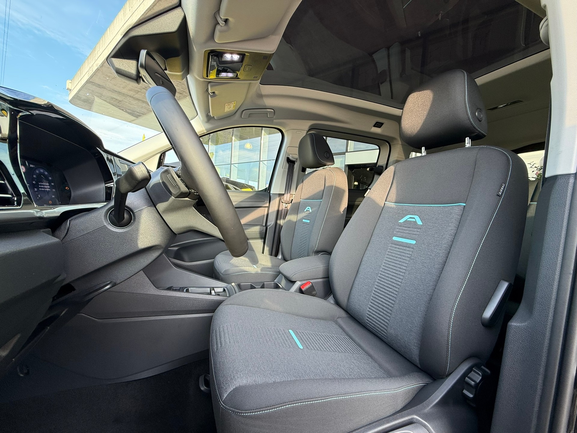 FORD Grand Tourneo Connect 1.5 PHEV Active Automat-image-6